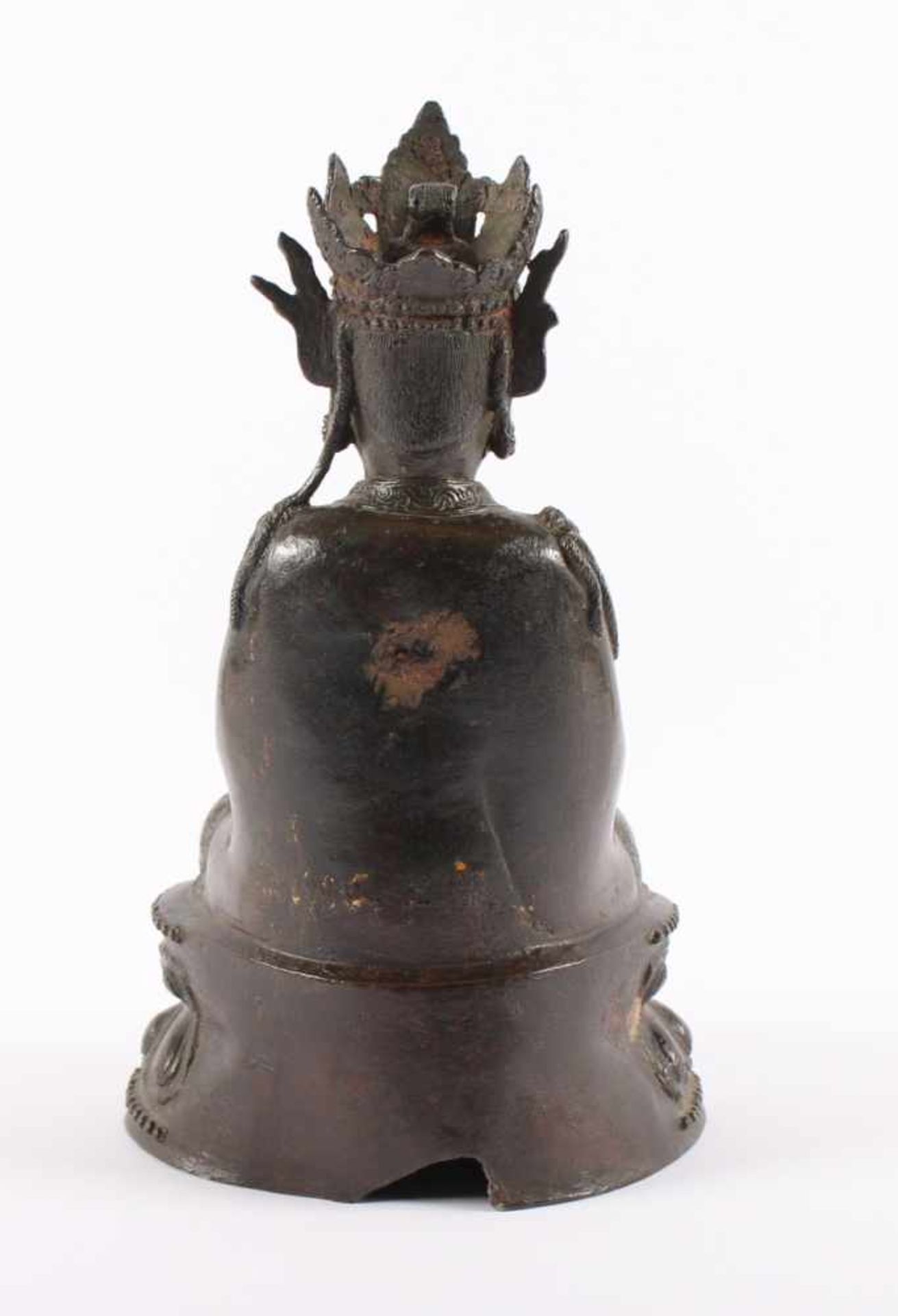BODHISATTVA, Bronze mit wenigen Resten einer Vergoldung und Reste roter Kultfarbe, im - Image 3 of 4