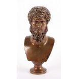 PETSCHAFT MIT PORTRAIT DES LUCIUS VERUS, Bronze, H 15- - -22.00 % buyer's premium on the hammer