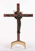 WEINERT, Egino, großes Kruzifix, H 49, Messingkreuz mit Emailplättchen belegt sowie Bergkristalle,