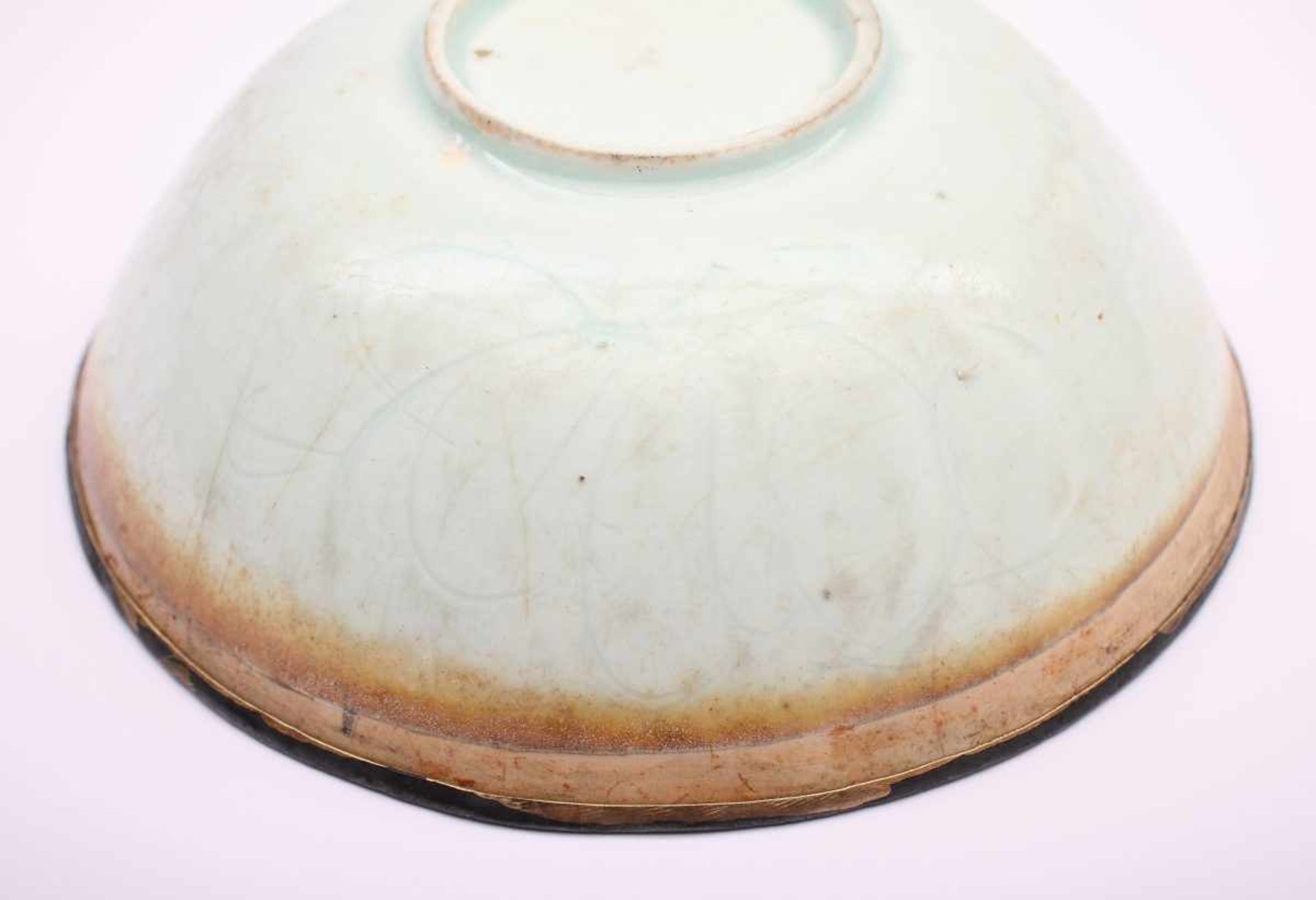 SCHALE MIT QINGBAI-GLASUR, sehr feiner, porzellanartiger Scherben mit den Lippenrand freilassender - Bild 7 aus 12
