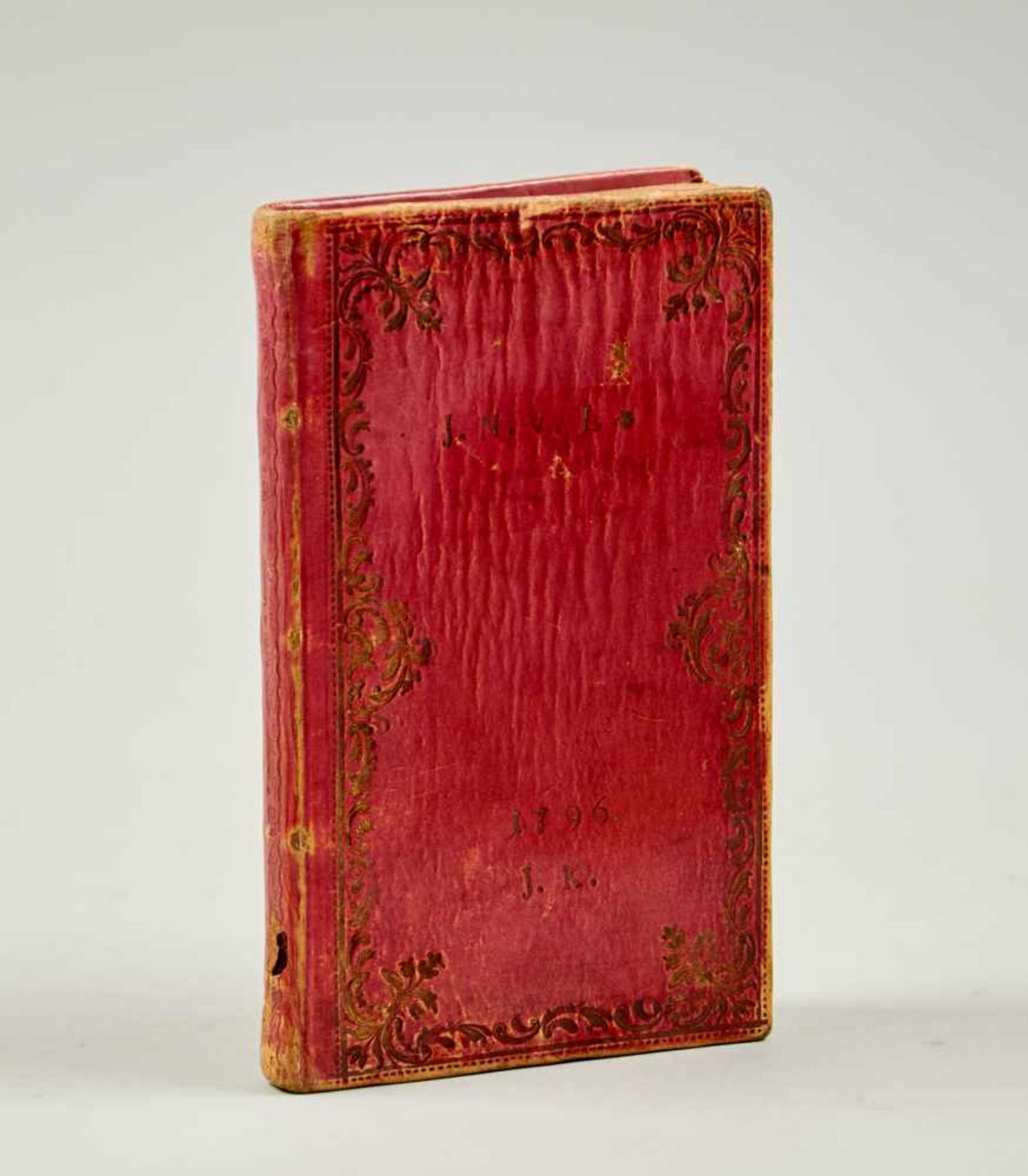 Einbände - Gebetbuch in rot eingefärbtem Pergamentmit goldgepr. Bordüren auf beiden Deckeln, monogr.