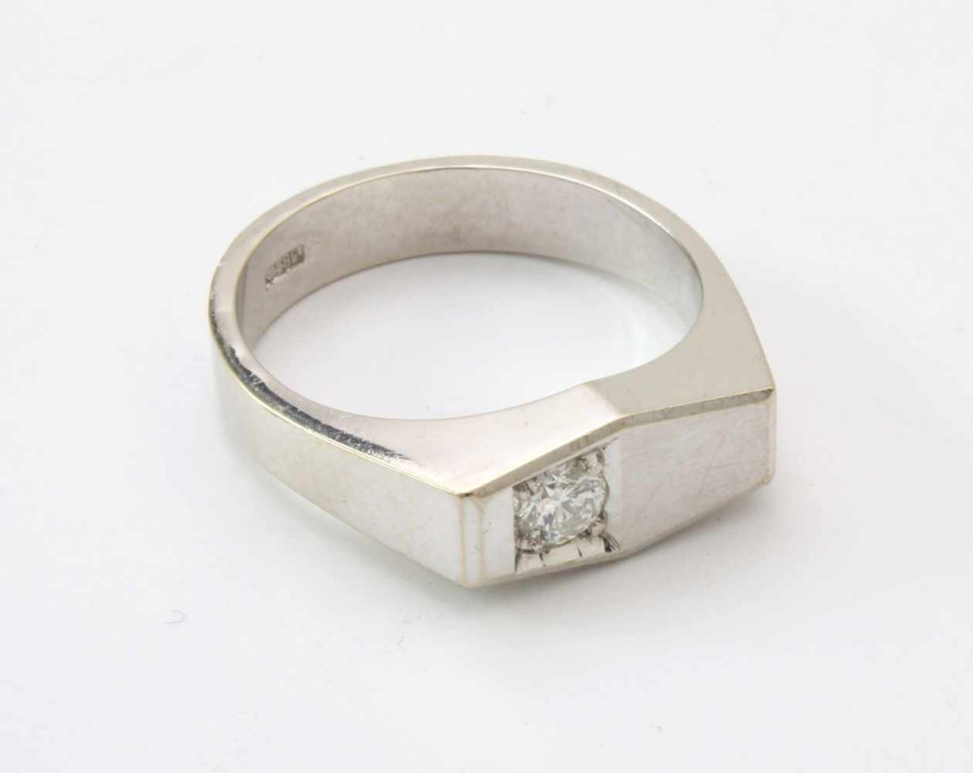 Weißgold-Ring mit Brillant SolitärWG 585, Brillant 0,23 ct., gute Qualität, tw/si, Ringgröße: 60,