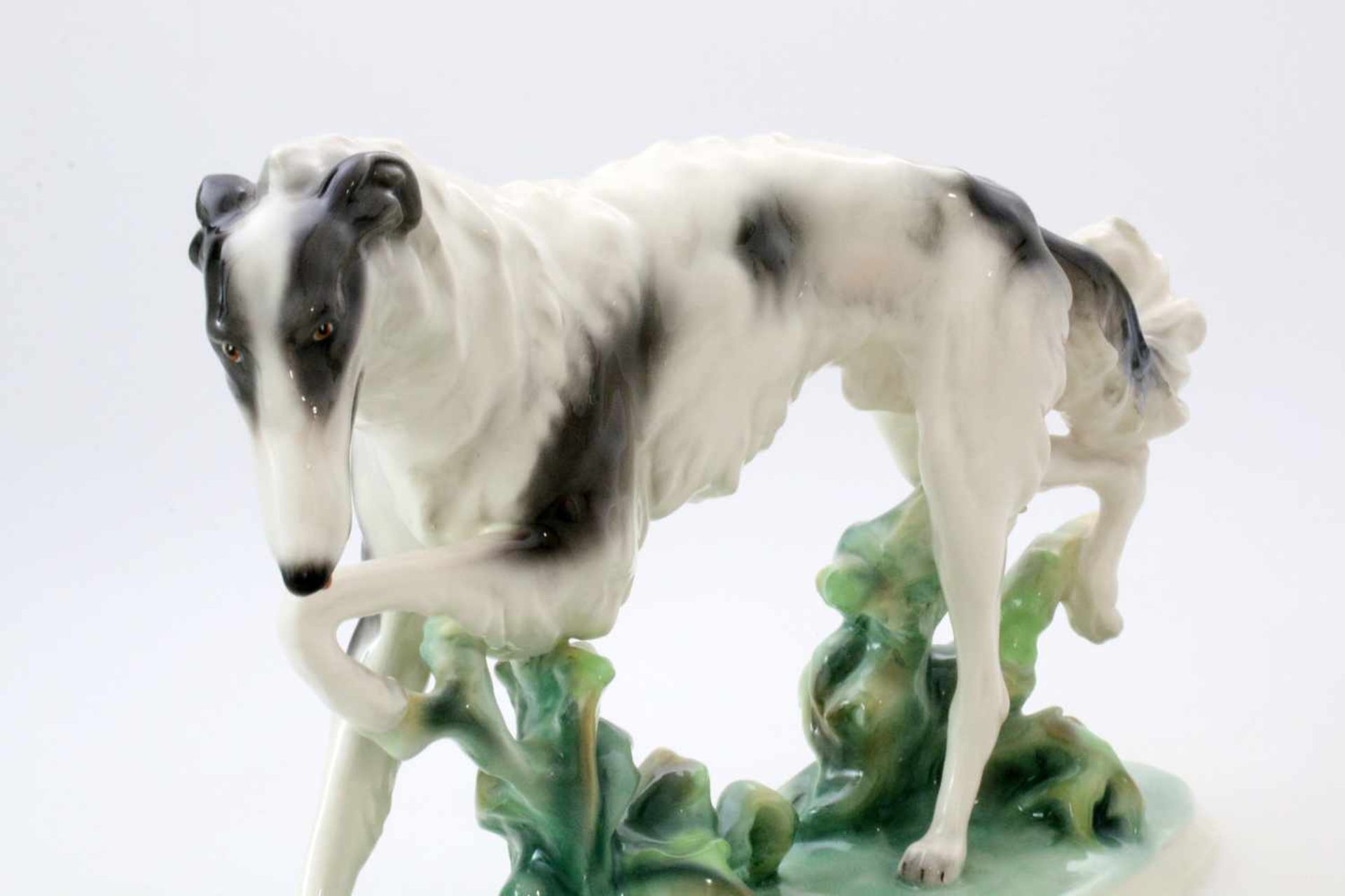 Windhund Barsoi - Keramos WienBarsoi auf Naturplinthe, feine Darstellung der Physiognomie, Wiener - Image 4 of 5