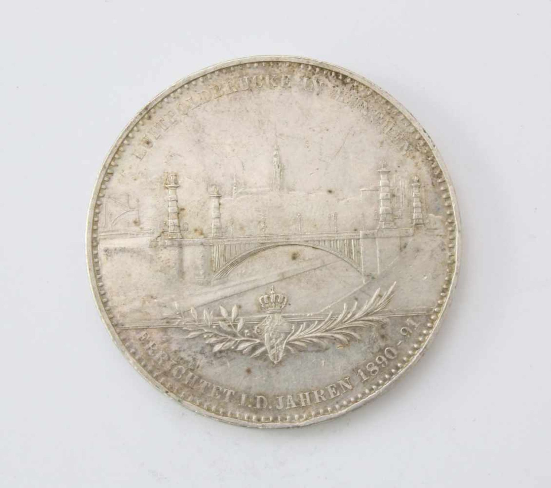 Silbermedaille Prinzregent Luitpold - Ludwigsbrücke München 1890-1891Ø 41 mm, Gew.: 34,5 g. - Bild 2 aus 2