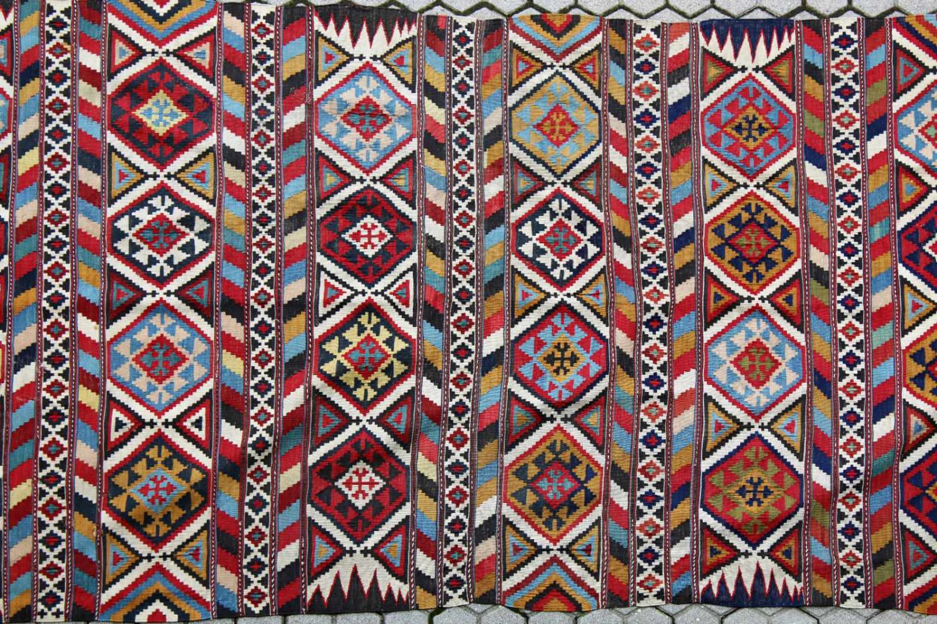 Teppich Shirwan Kelim um 1900Antiker Kaukasus Kelim, Farben schön erhalten, wenige Reparaturstellen, - Bild 2 aus 3