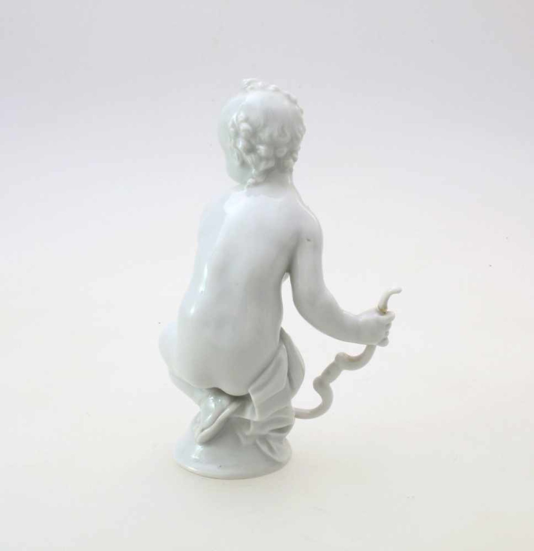 Porzellanfigur "Amor" - Meissen - Paul Scheurich (1883-1945)Glasiertes Weißporzellan, alte Form - Bild 3 aus 4