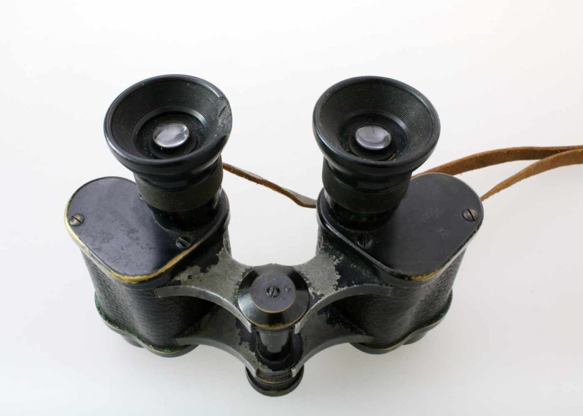 Fernglas Hensoldt 8x24 im Lederköcher um 1920Mechanisch alles beweglich, voll funktionsfähig, - Bild 2 aus 3