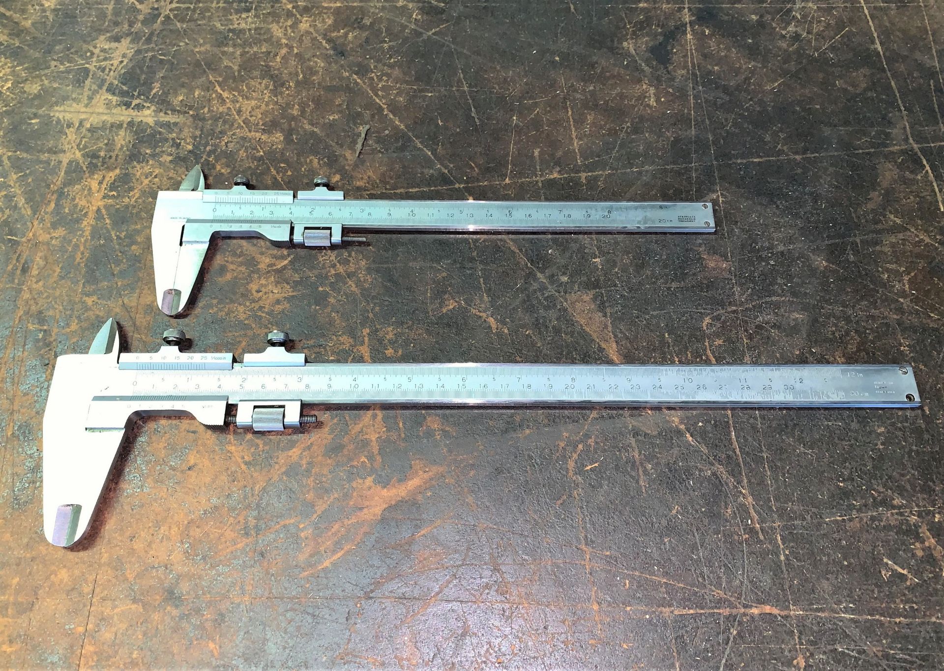 Lot with (2) Vernier Calipers (Located in Levittown, PA Facility)