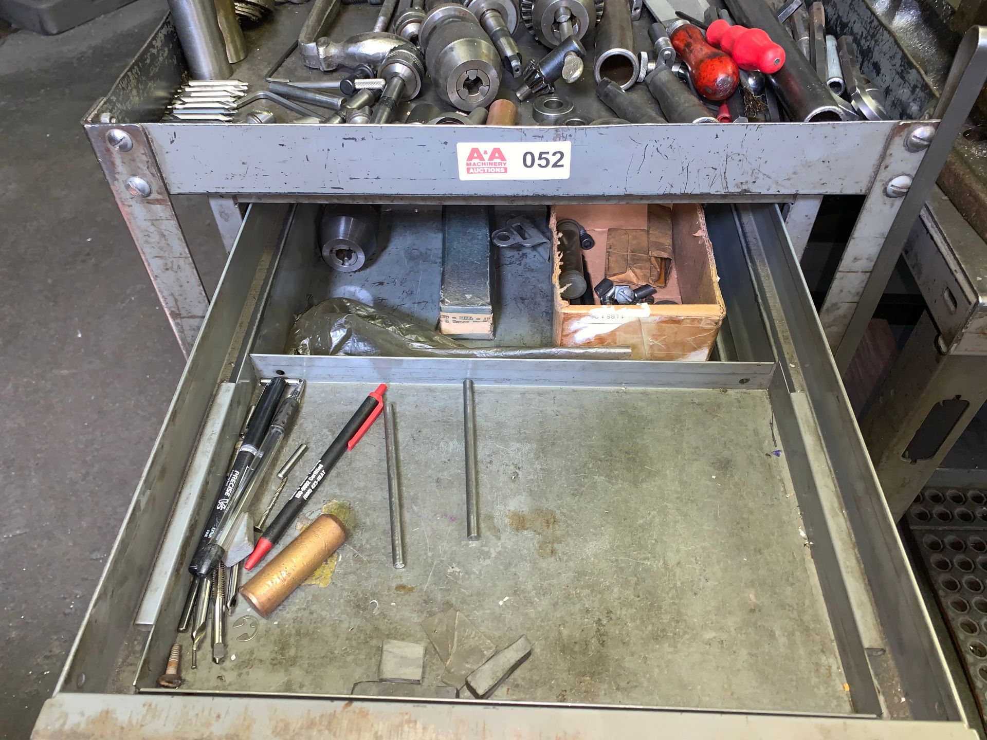 Metal Cart with a Large Quantity of Mill Tooling (Located in Levittown, PA Facility) - Image 4 of 4