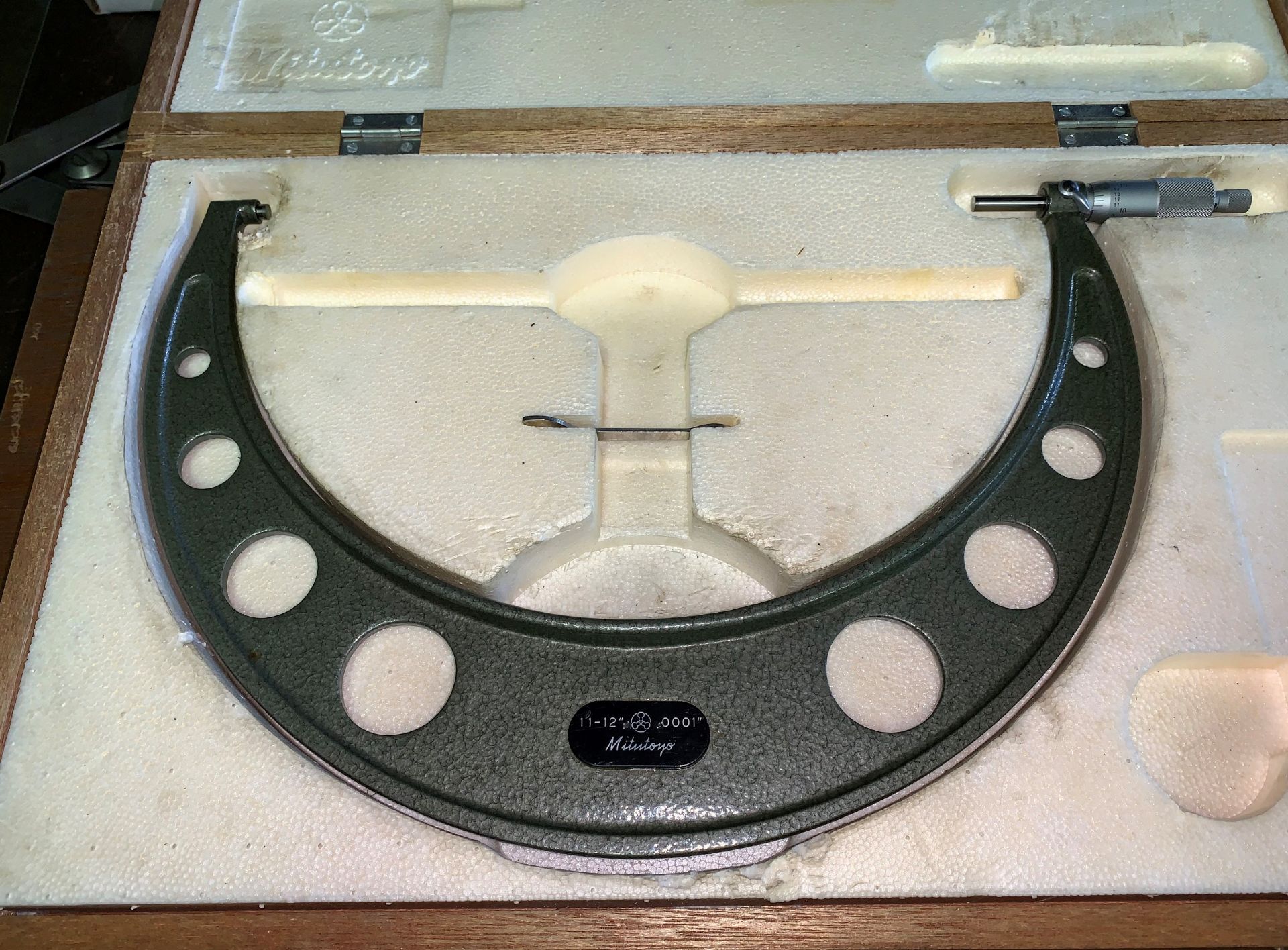 Mitutoyo 11-12" Micrometer (Located in Levittown, PA Facility)