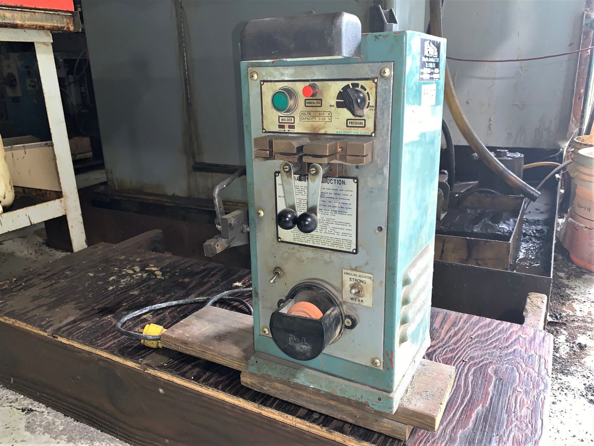 MSC Industrial Blade Welder and Grinder