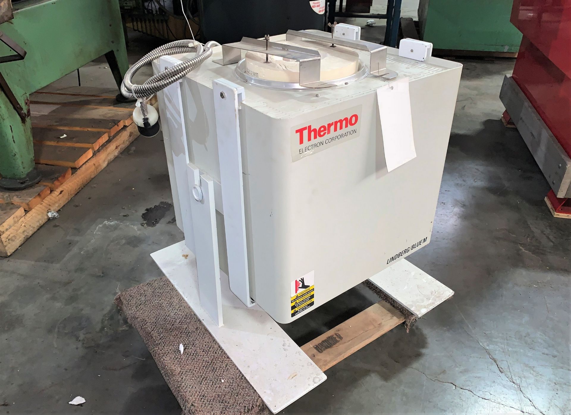 Thermo Scientific Lindberg / Blue M Crucible Furnace