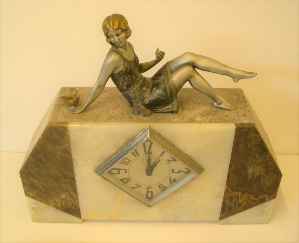 Early/mid 20thC Art Deco windable mantle clock - Image 2 of 4