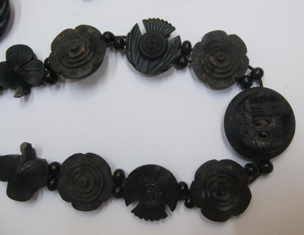 Victorian Whitby jet ladies jewellery mourning set to include an ornately carved choker, - Image 2 of 3