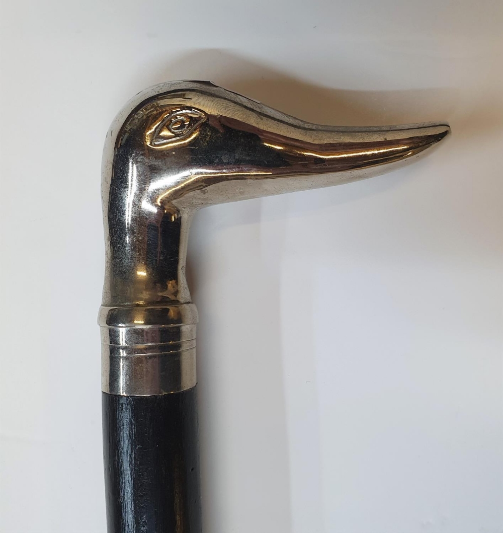 Ebonised wood walking stick with ducks head, unmarked white metal handle, 93 cm in length - Image 2 of 3