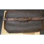 Early 20thC Gladstone bag