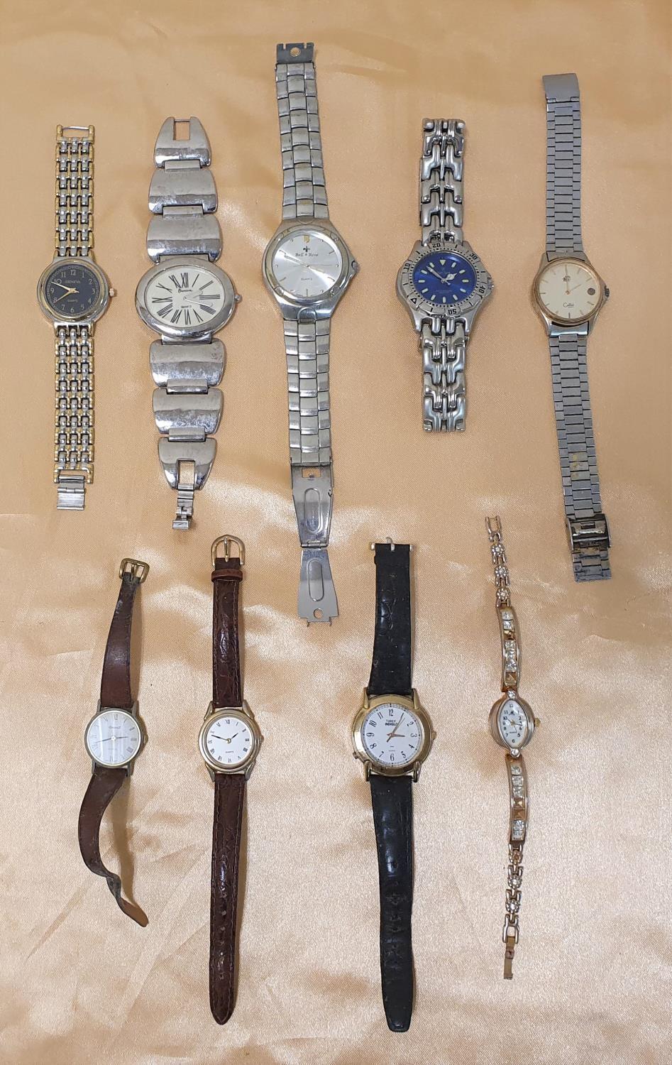 Collection of 9 various ladies and gents vintage wrist-watches (9)