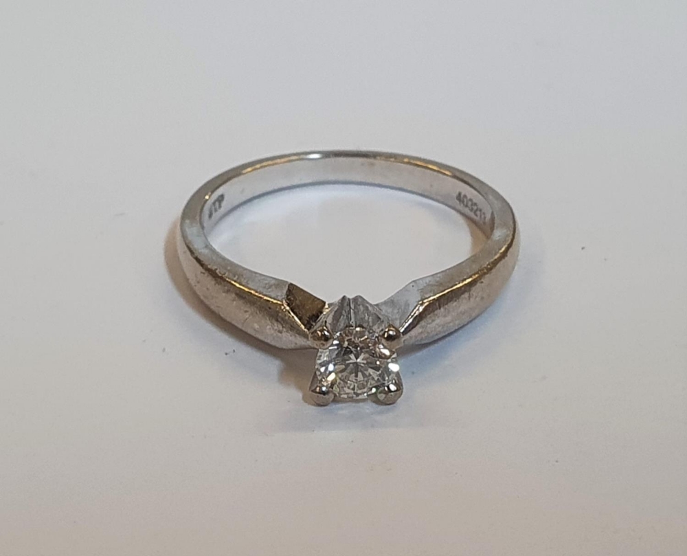 18ct white gold solitaire diamond ring (0.2ct), Total gross weight is 3.1 grams, Ring size is I