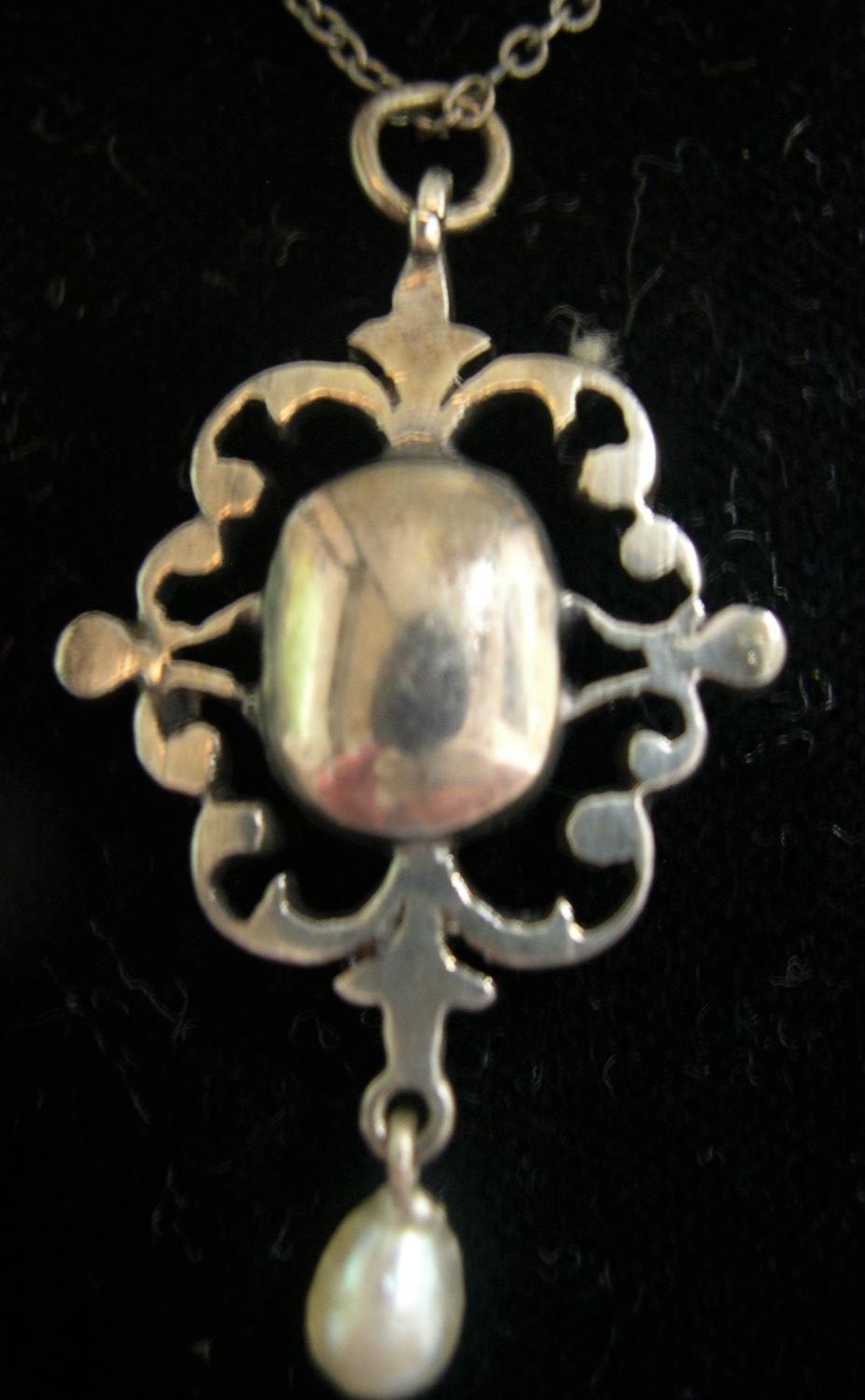 Rare 1920s French rose quartz silver pendent & a vintage ladies necklace and pendant (2) - Image 5 of 6