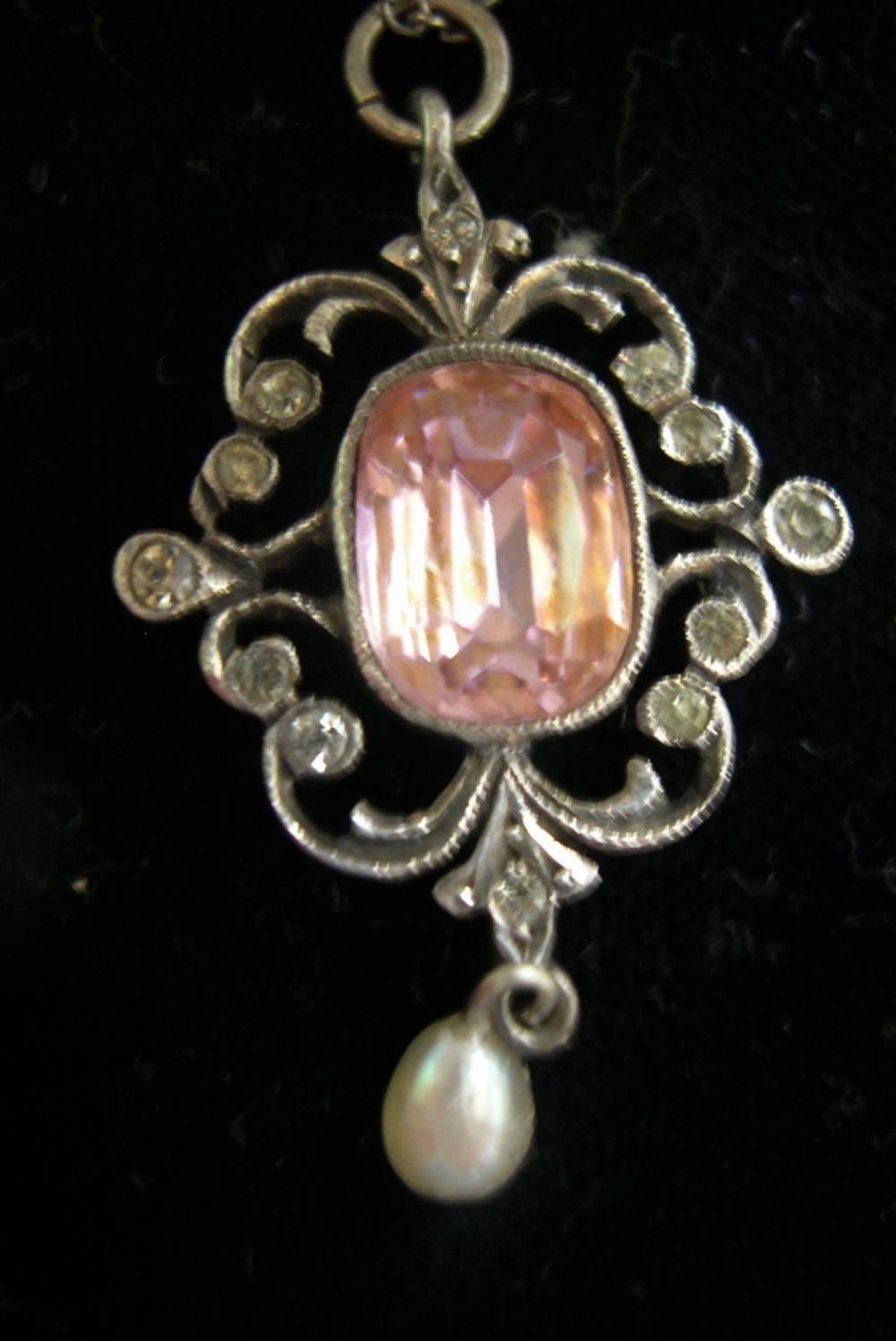 Rare 1920s French rose quartz silver pendent & a vintage ladies necklace and pendant (2) - Image 4 of 6