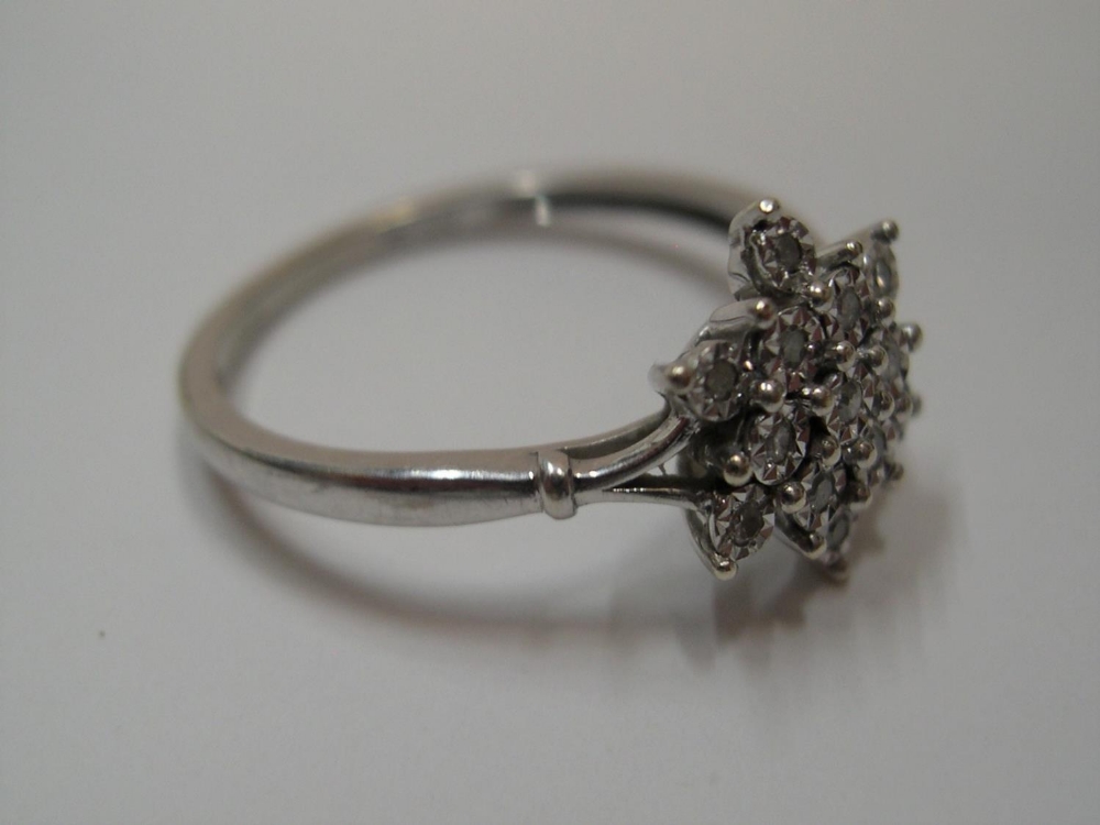 9ct white gold, diamond cluster ring Approx 2.1 grams gross, size O - Image 3 of 3