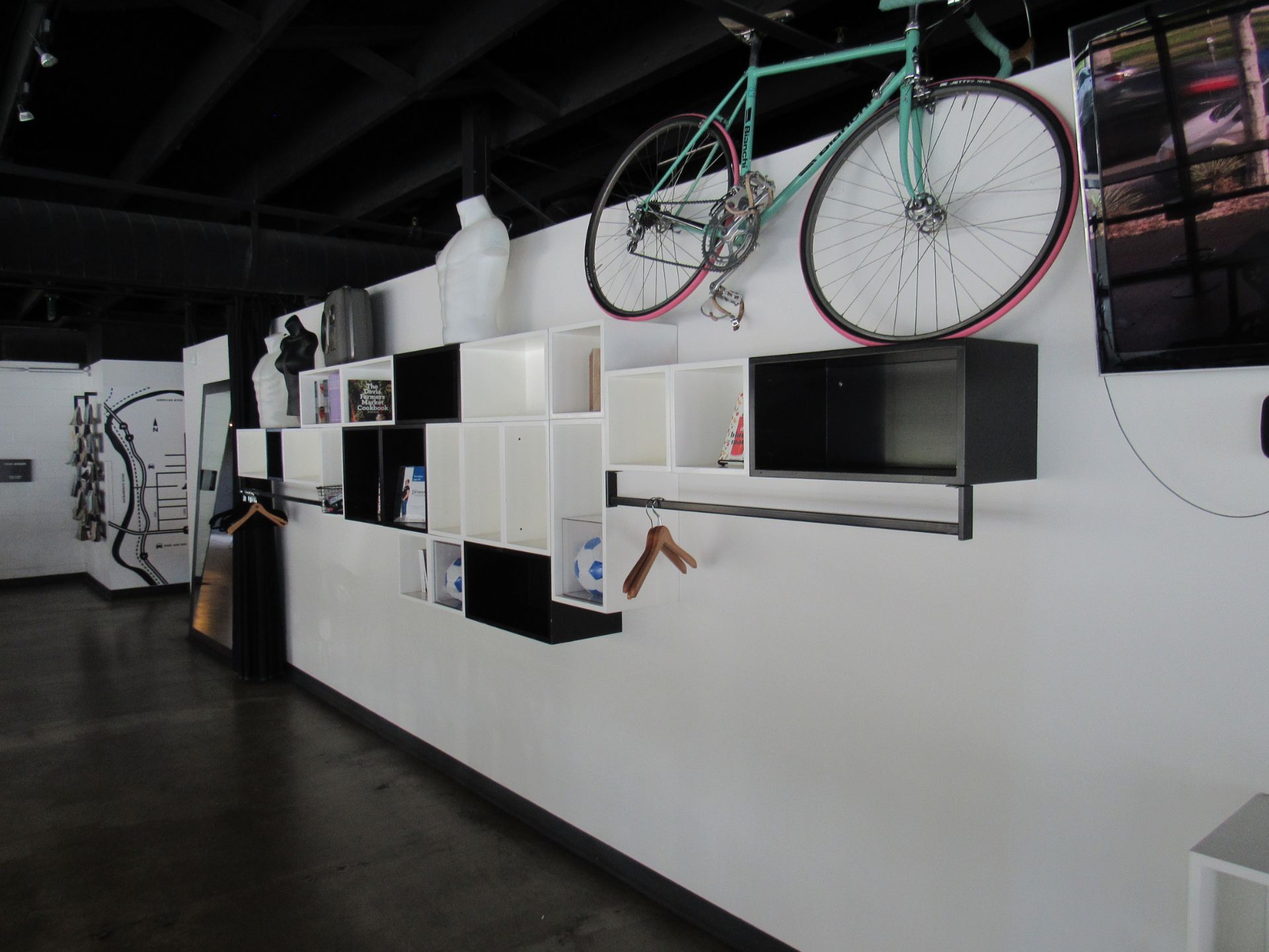 Lot Bianchi High End Bike & Shaddow Boxes on Wall (Location Sacramento) - Image 2 of 2