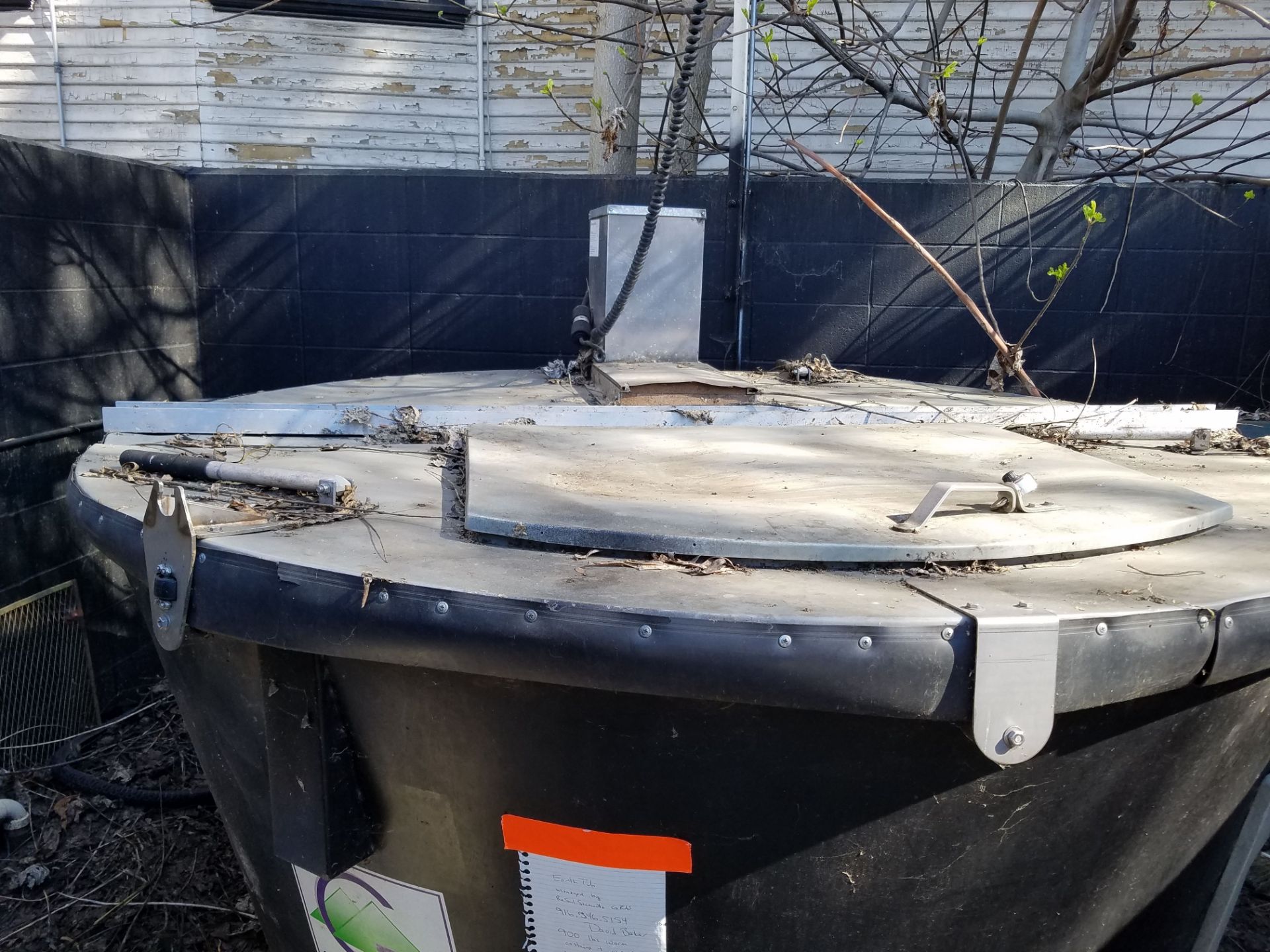 Compost Earth Tub (Location Sacramento)