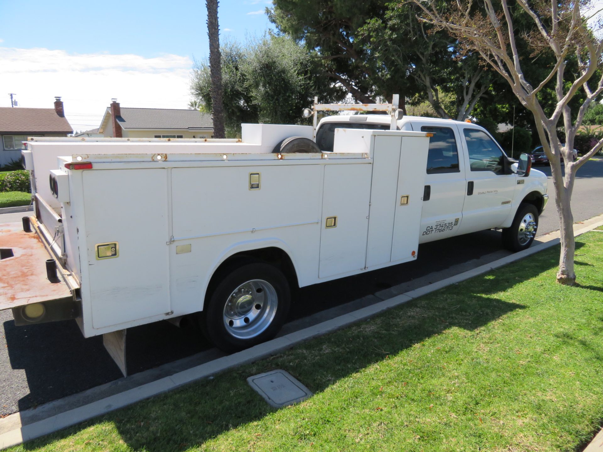 2004 Ford F550 Crew Cab Service Truck Miles 171,571 VIN:1FDAW56P34EB60799, LIC:7J44529 - Image 4 of 19