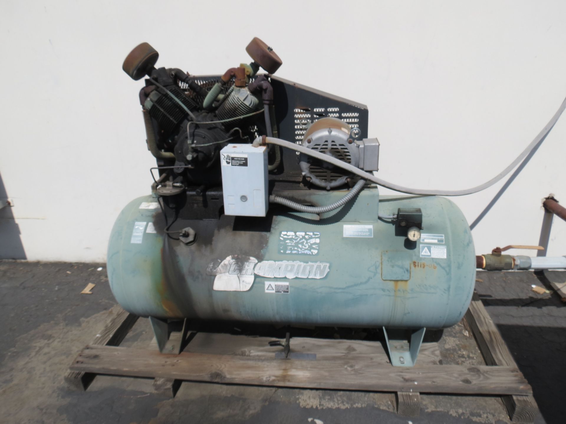 Champion Air Compressor 10 HP with Horizontal Air Tank