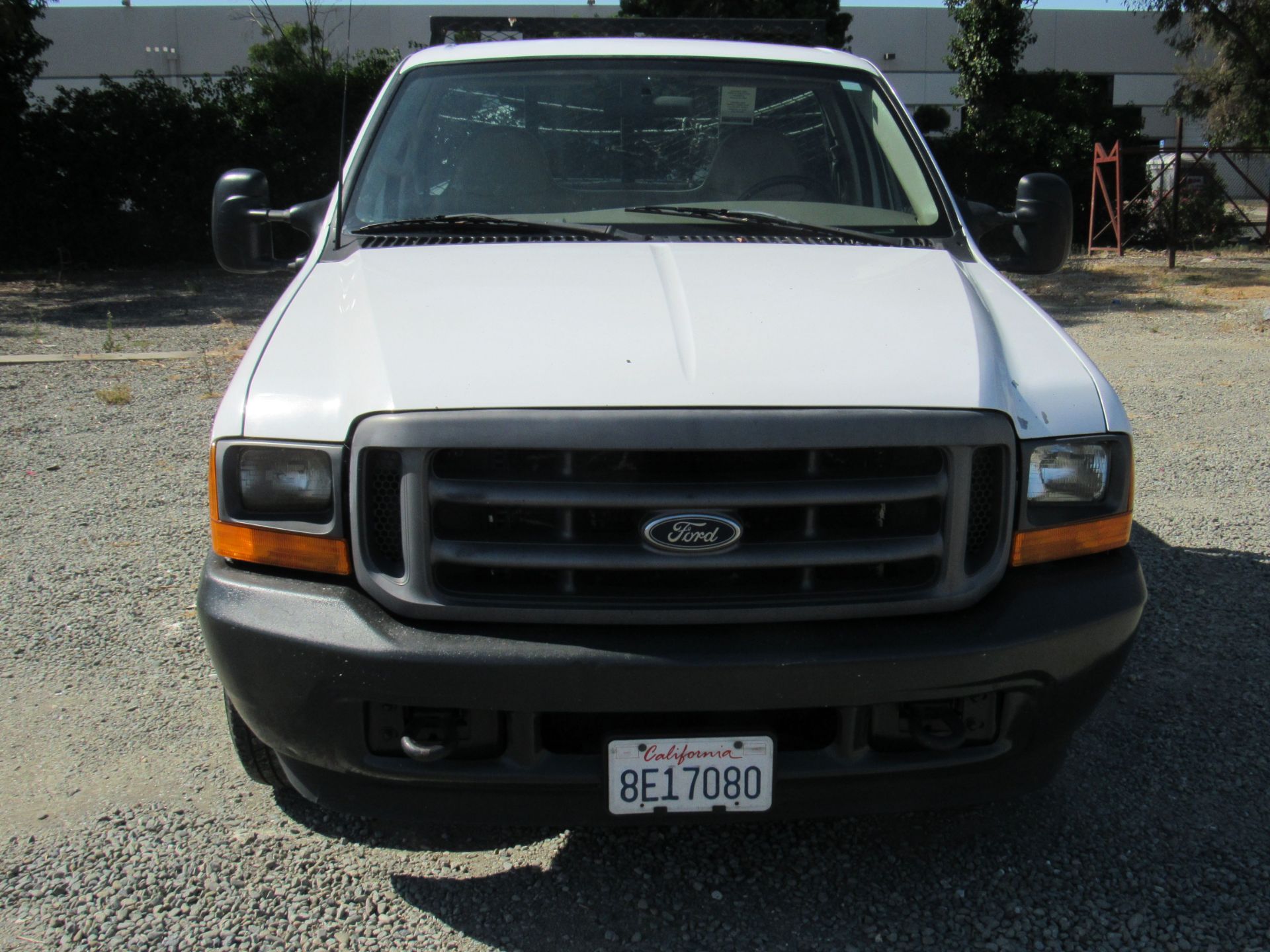 2001 Ford F-250, Reg Cab, 2WD, 5.4L V8 Gas Eng., Lic. 8E17080, VIN: 1FTNF20LX1EB70994, Milleage