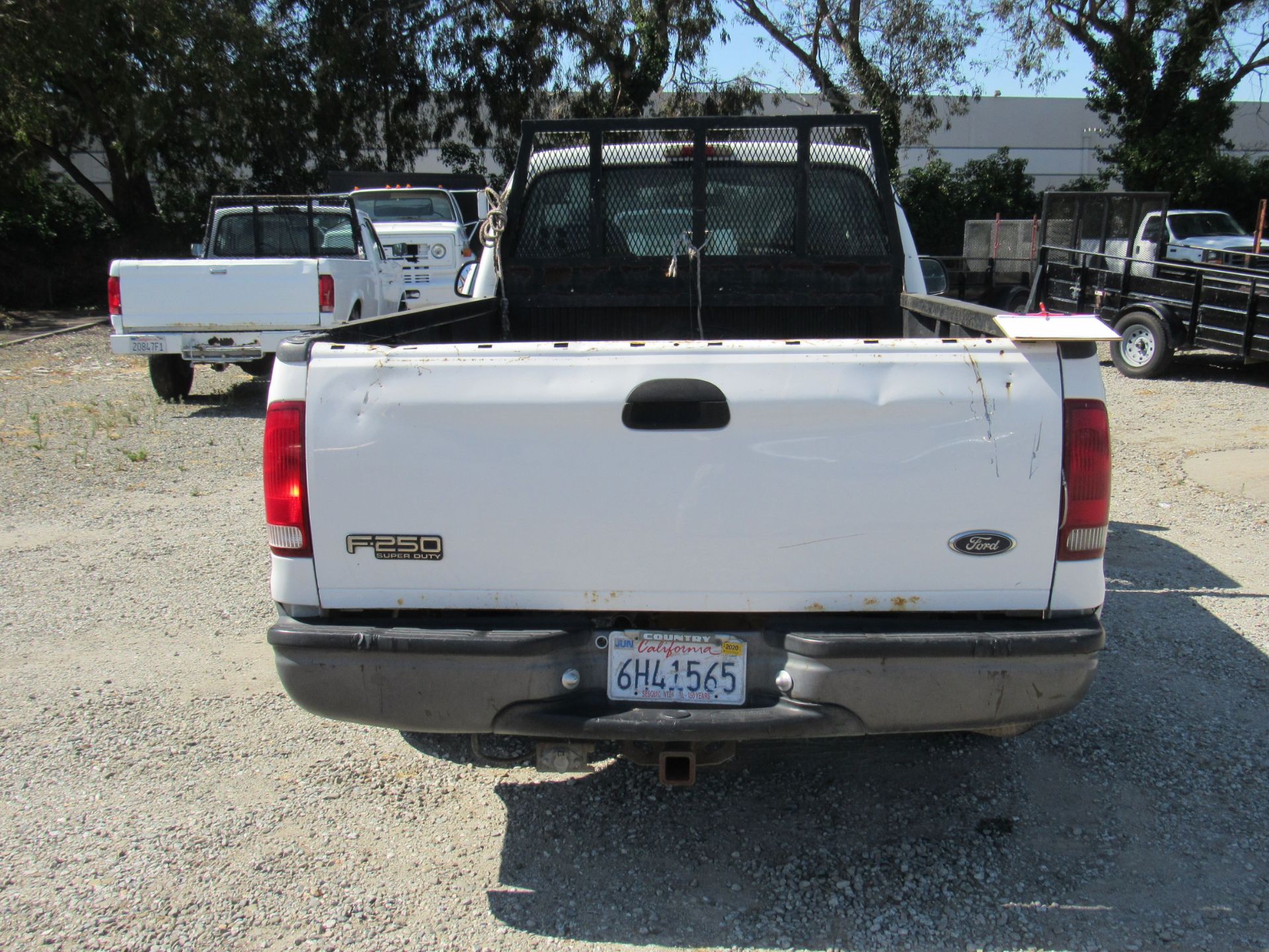 2000 Ford F-250, Reg Cab, 2WD, 5.4L V8 Gas Eng., Lic. 6H41565, VIN: 3FTNF20L1YMA53146, Mileage 237, - Image 3 of 7