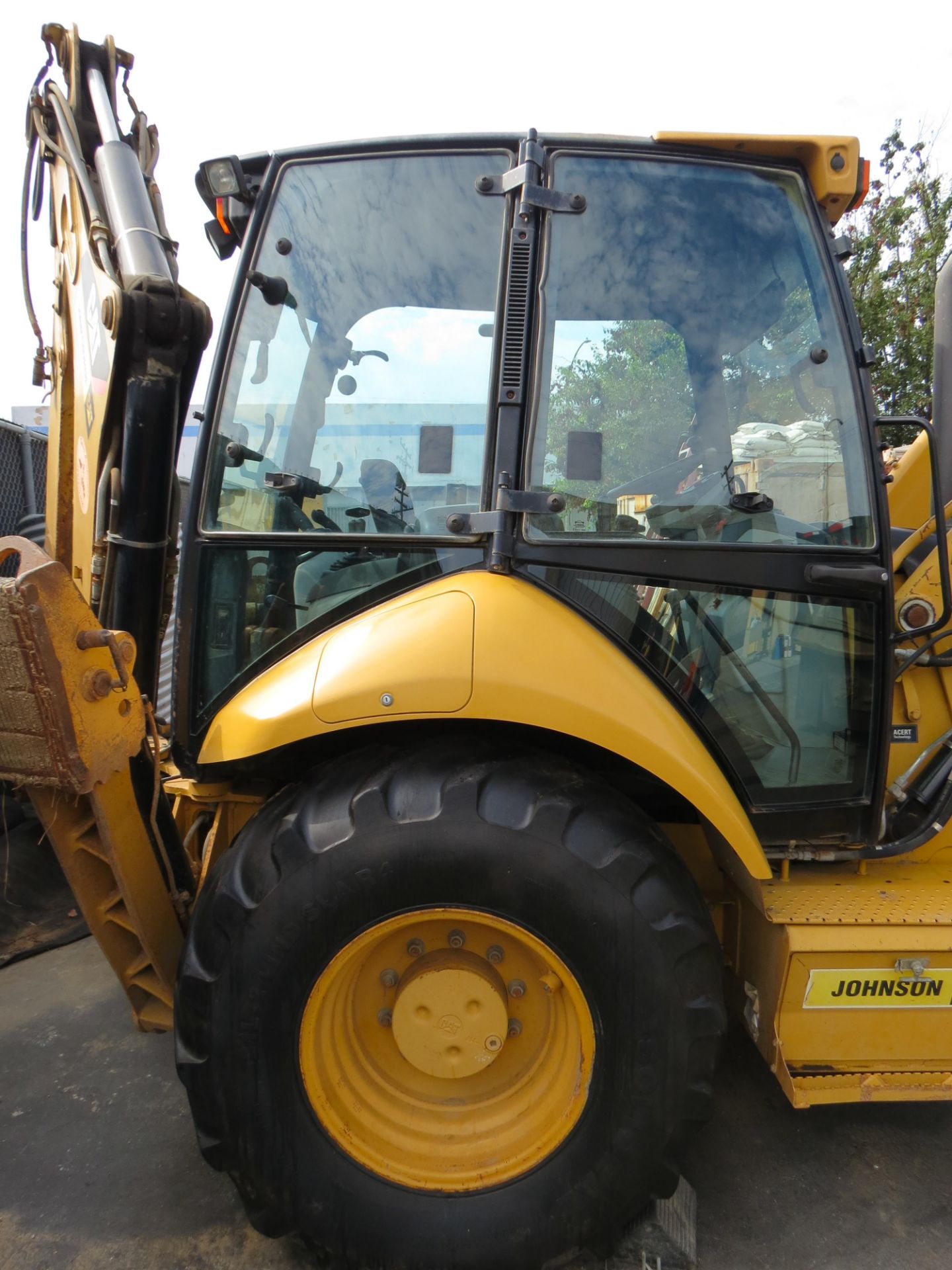 2011 CATERPILLAR 430E SKIP LOADER BACKHOE, ENCLOSED CAB, AIR CONDITIONED, HOURS 2,929 (THIS LOT WILL - Image 11 of 39