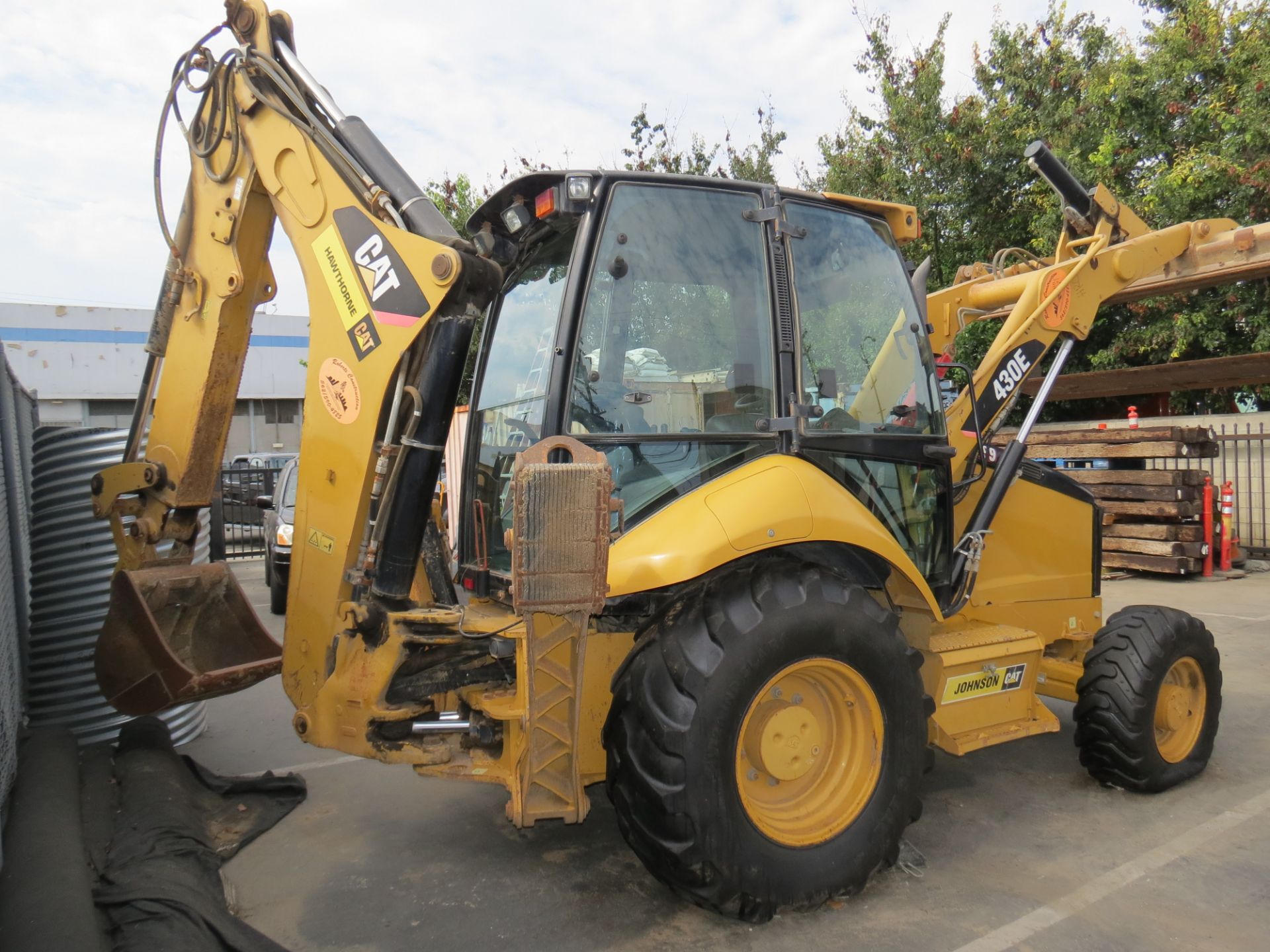 2011 CATERPILLAR 430E SKIP LOADER BACKHOE, ENCLOSED CAB, AIR CONDITIONED, HOURS 2,929 (THIS LOT WILL - Image 7 of 39