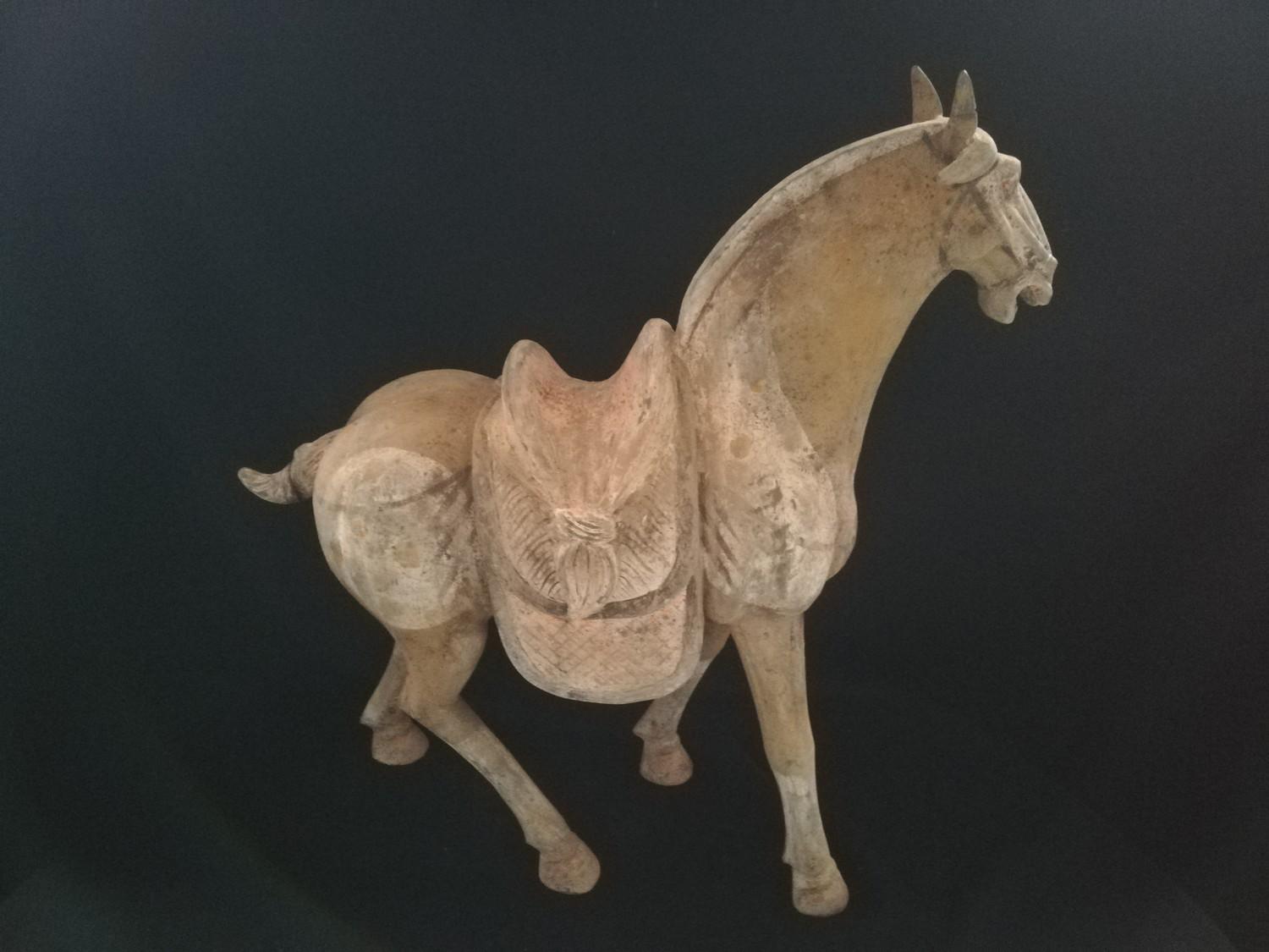 Large pair of Tang dynasty painted pottery horses with saddles (618-907AD) -22" x 20" - Image 7 of 15