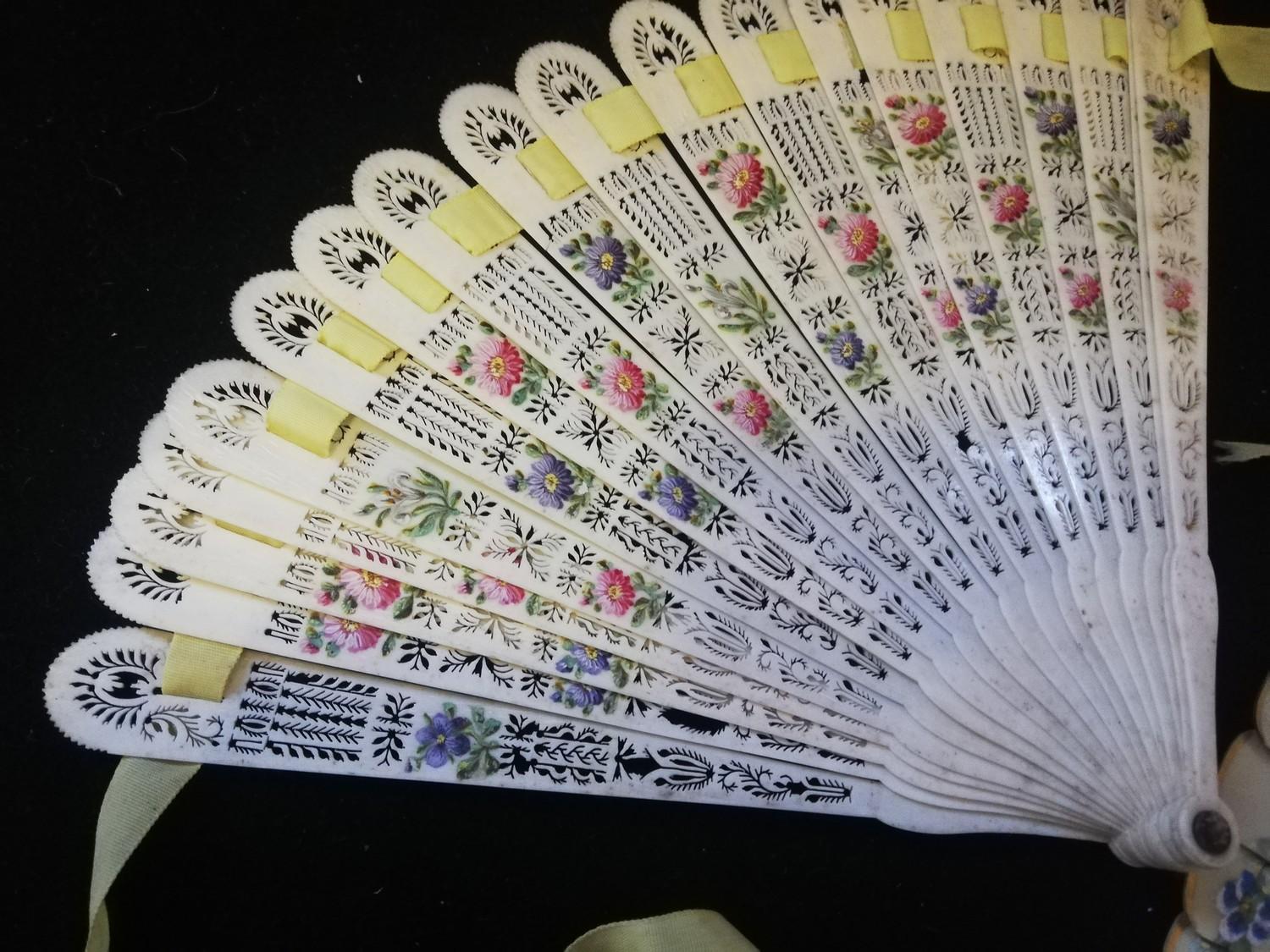 2 hand decorated fans - Image 2 of 3