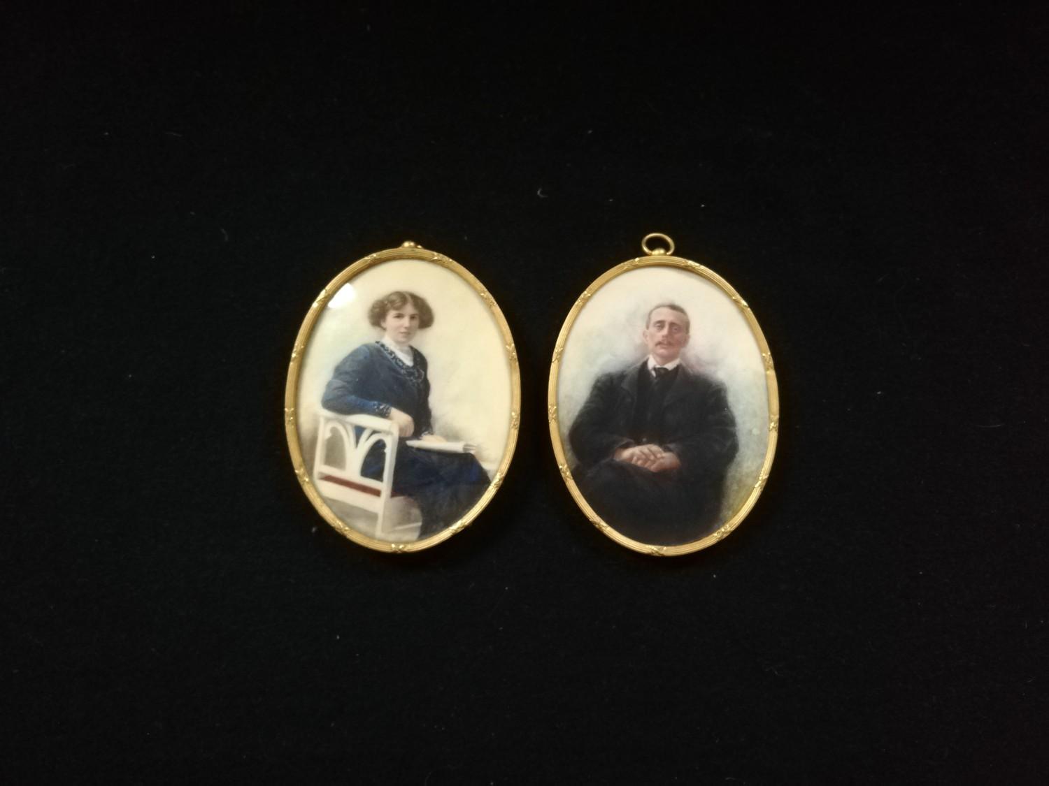 Pair of oval gilt metal framed portrait miniatures on ivory of Edwardian lady & gentleman - Image 2 of 3