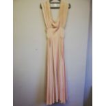 Ladies 1940's peach sleeveless dress