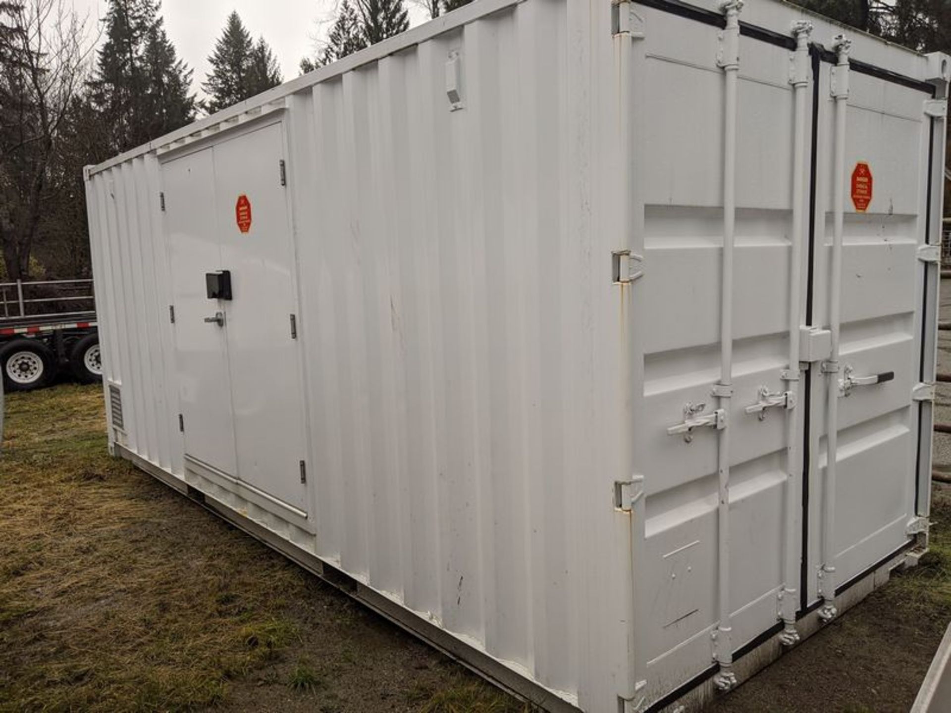 20 ft Insulated Container with Electrical Hookups and Heat