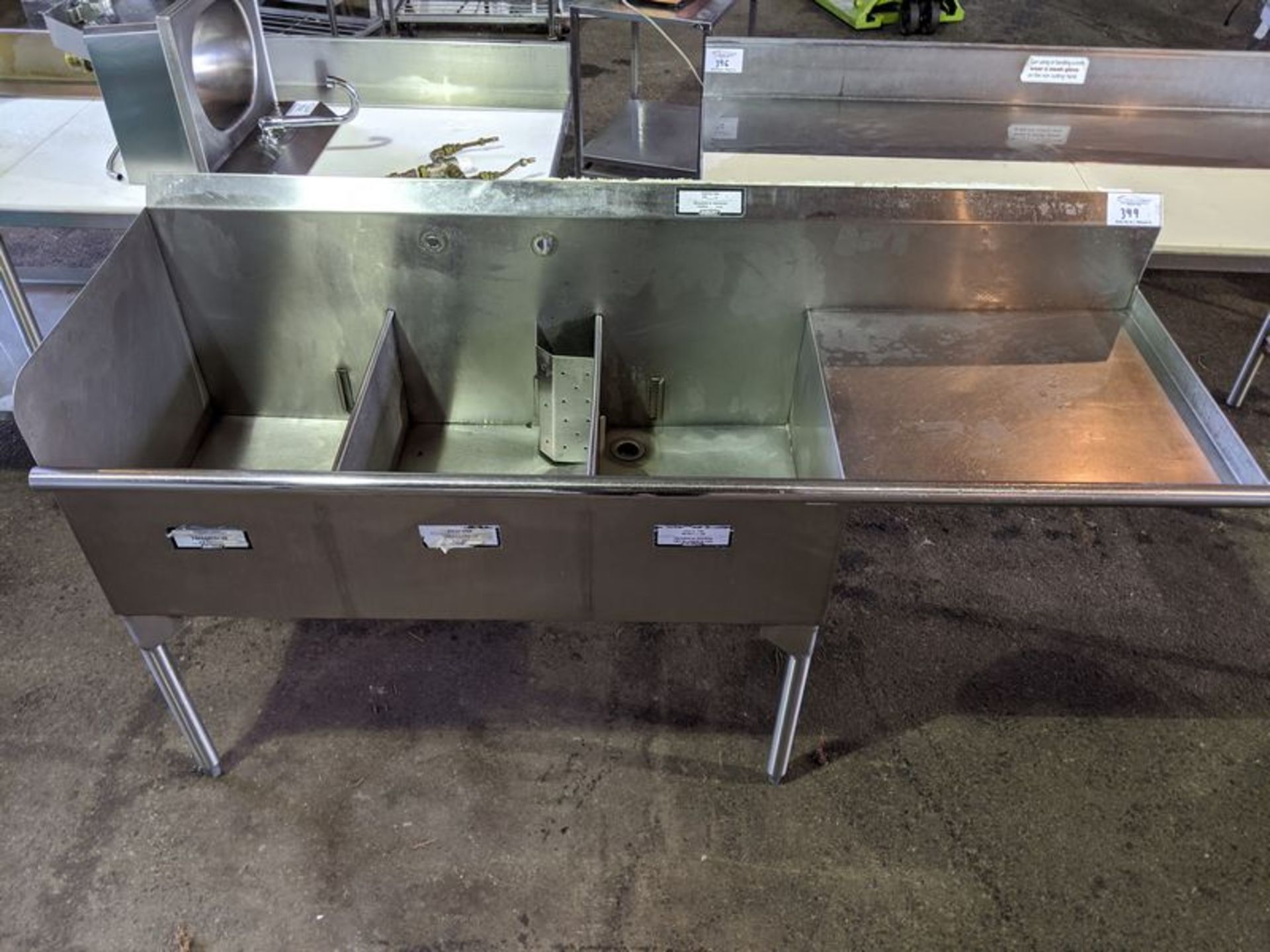 6 ft Stainless Steel 3 Well Sink with Right Hand Run-Off