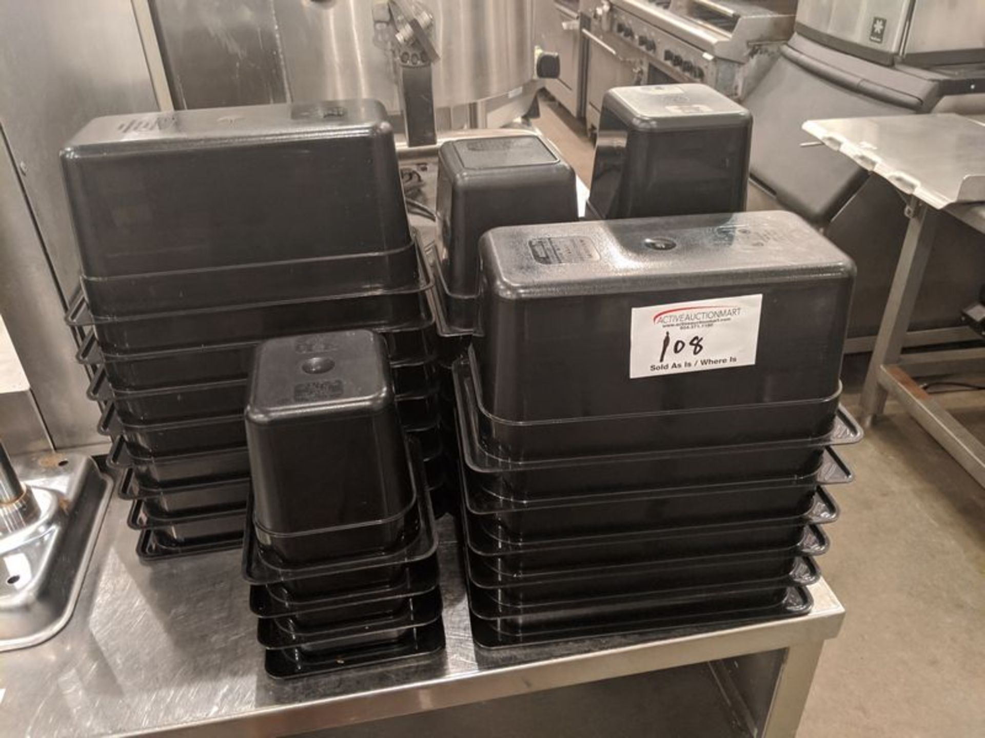 Approx. 30 Black Cambro Inserts