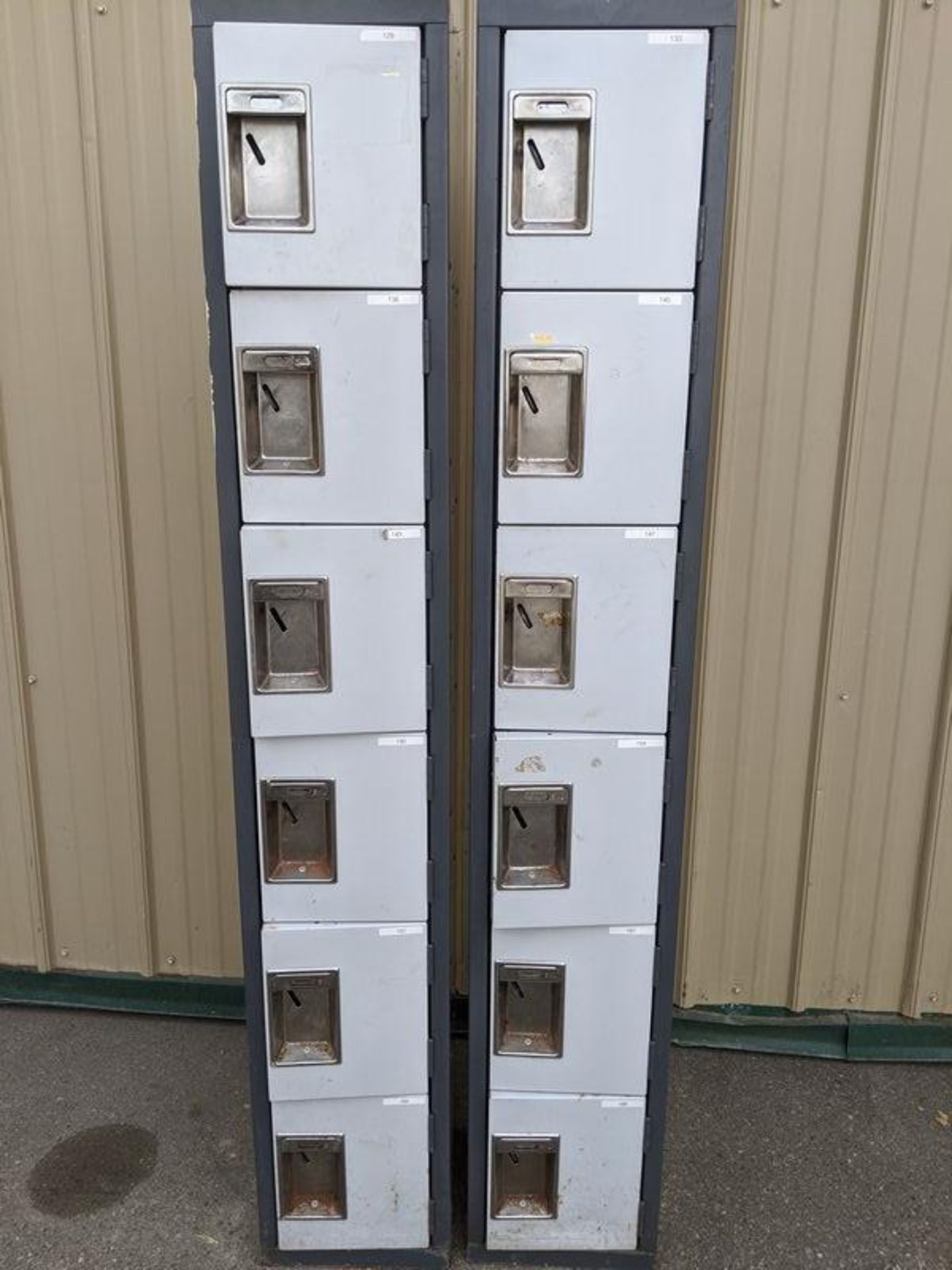 2 Lockers with 6 Doors Each