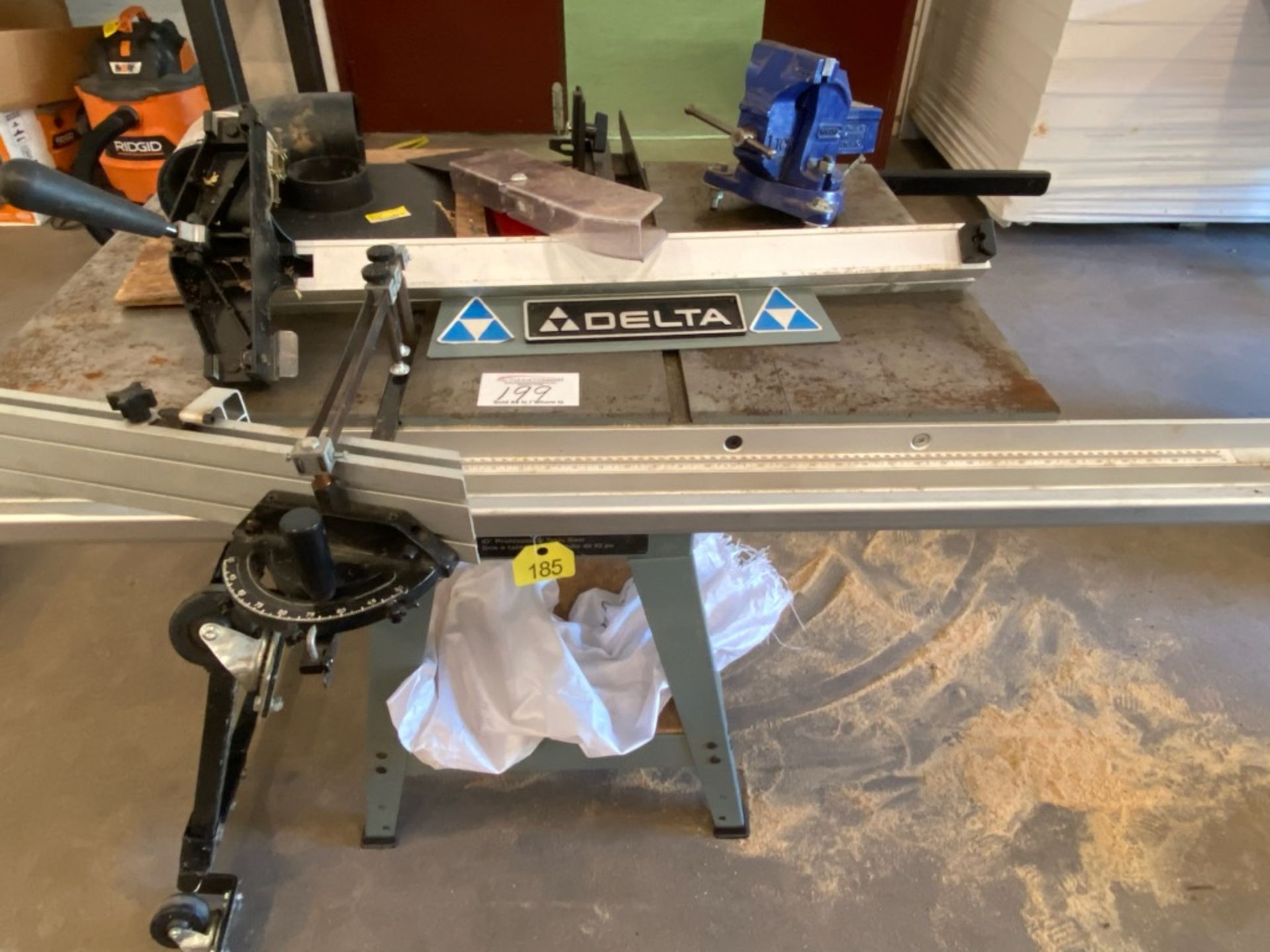 Delta Rockwell Table Saw and 4 inch Vise