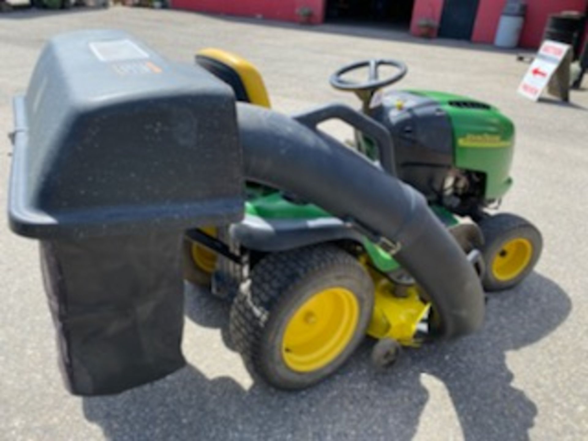 John Deere Model L130 Lawn Tractor. 390 Hours