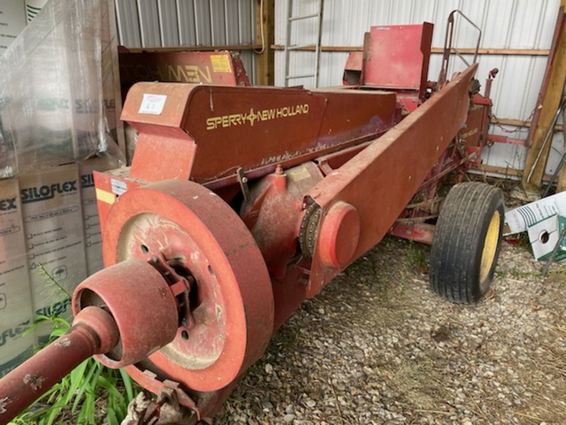 New Holland 273 Square Baler