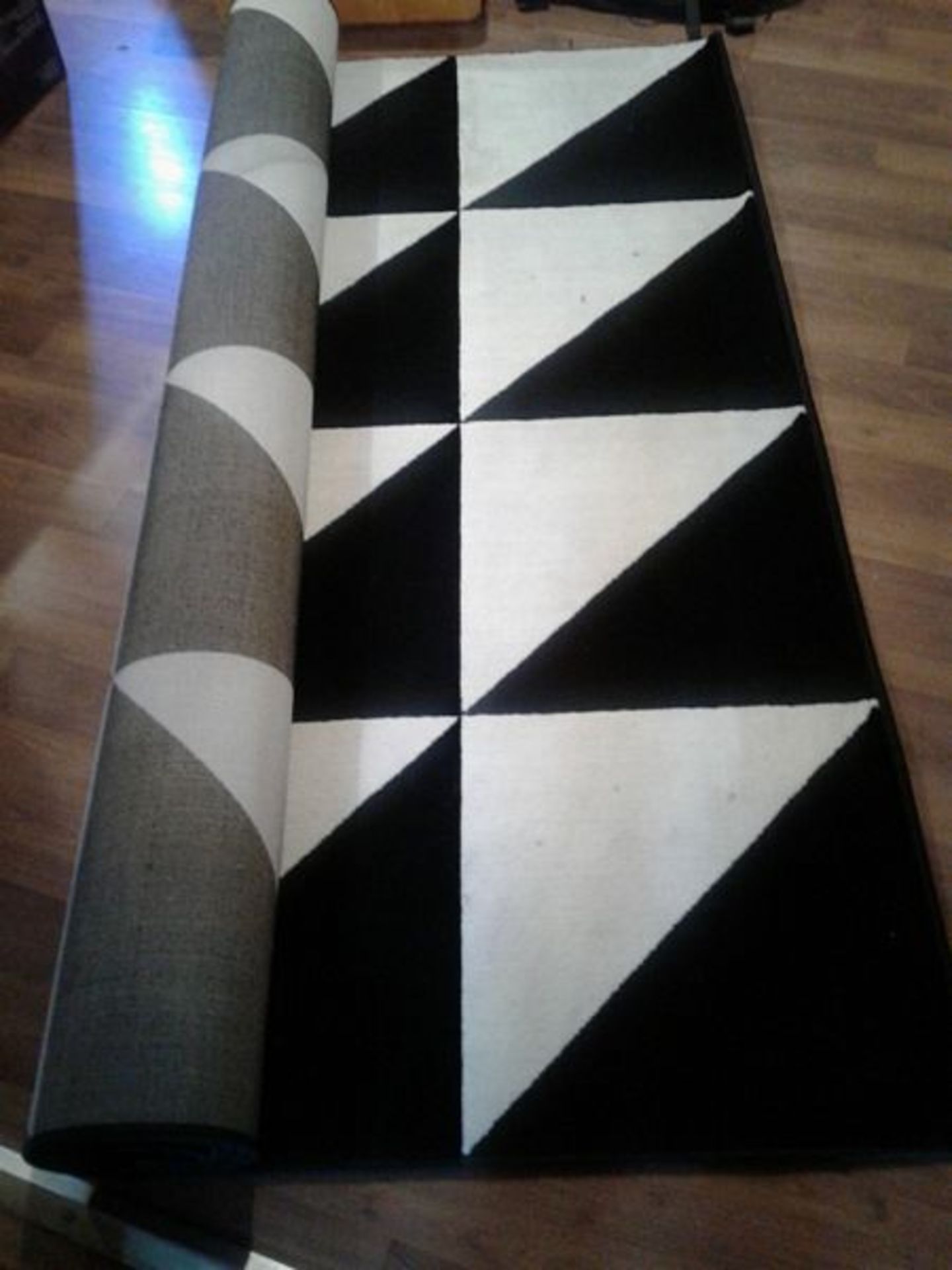 7 x 10 ft Area Rug