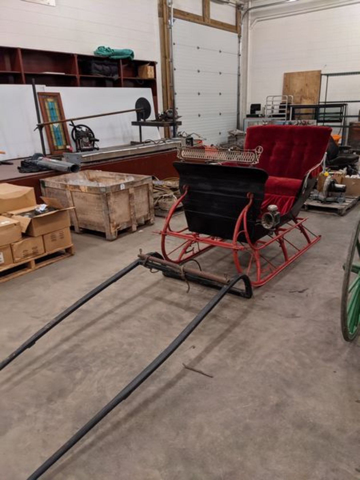 McLaughlin Cutter Sleigh with Antique Light