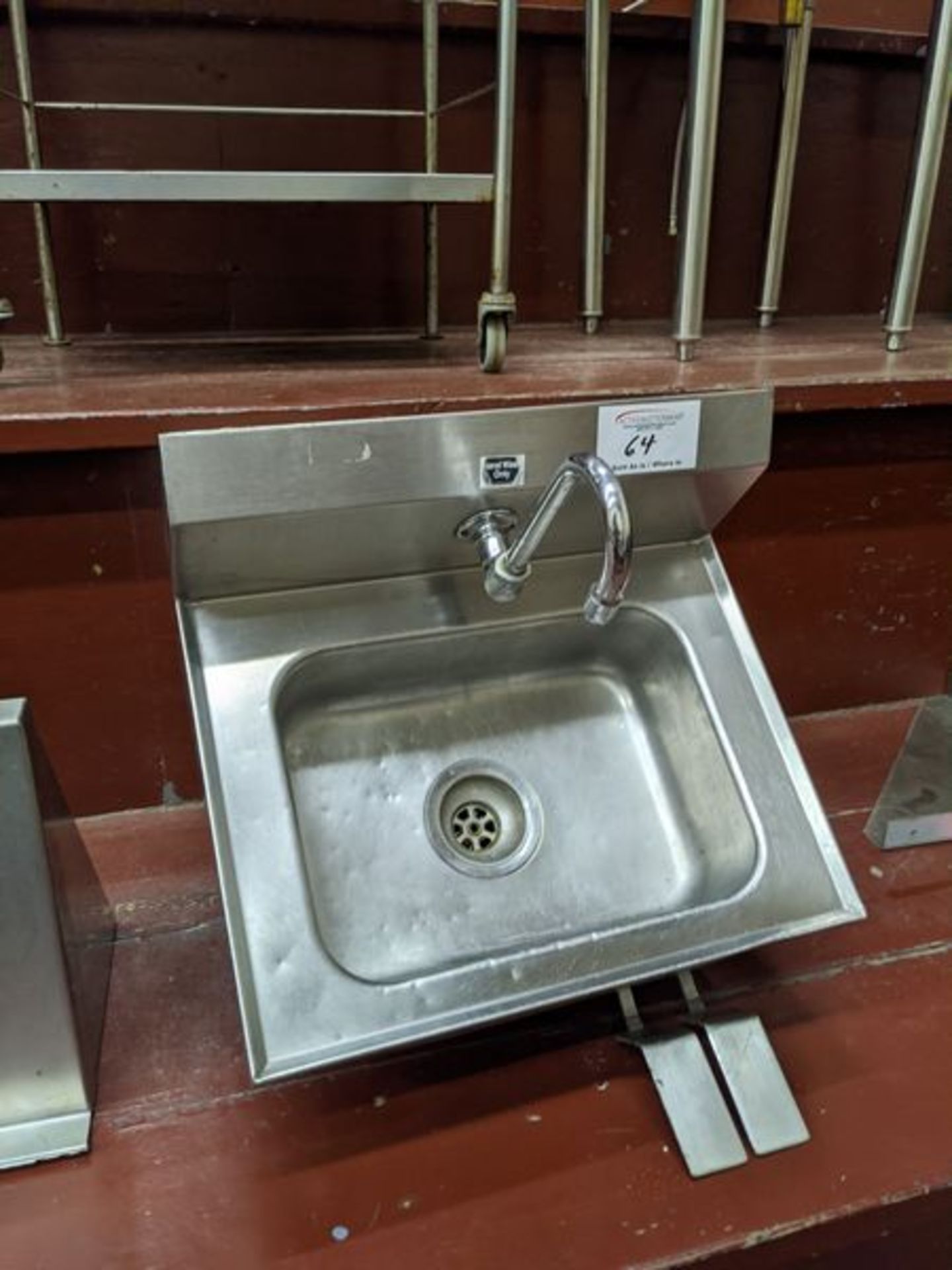 Stainless Steel Wall Mount Sink with Knee Controls
