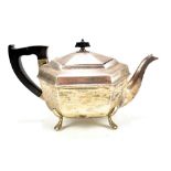 VINERS LTD; a George VI hallmarked silver teapot of octagonal form, Sheffield 1946, approx 17.3ozt/