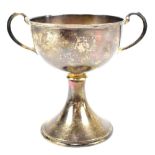 WAKELY & WHEELER; a George VI hallmarked silver twin handled pedestal trophy cup, London 1947,