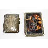 WILLIAM COMYNS; a tortoiseshell purse with silver mount, London 1908, length 10cm and a silver